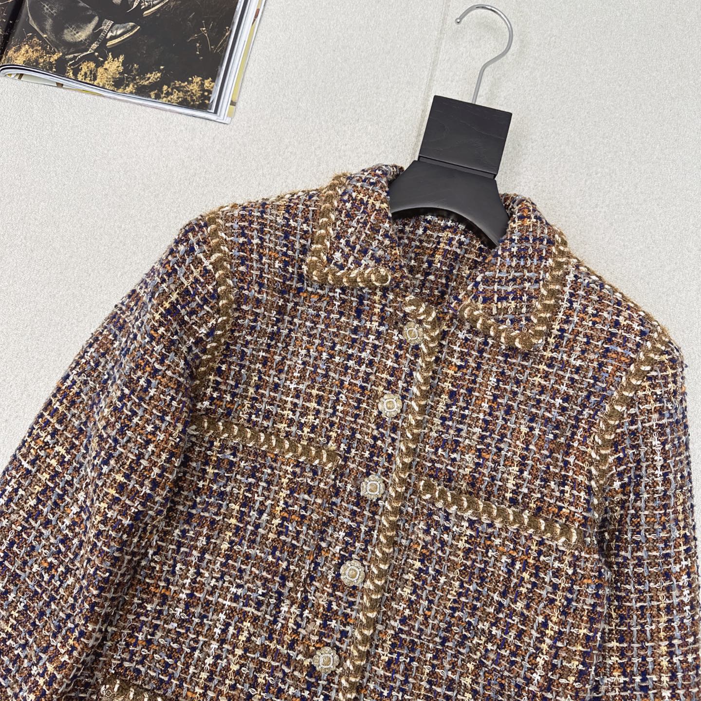 Elegant Tweed Jacket - Classic Chanel Style with Rhinestone Buttons 4 i1741579980431 2206 0 2