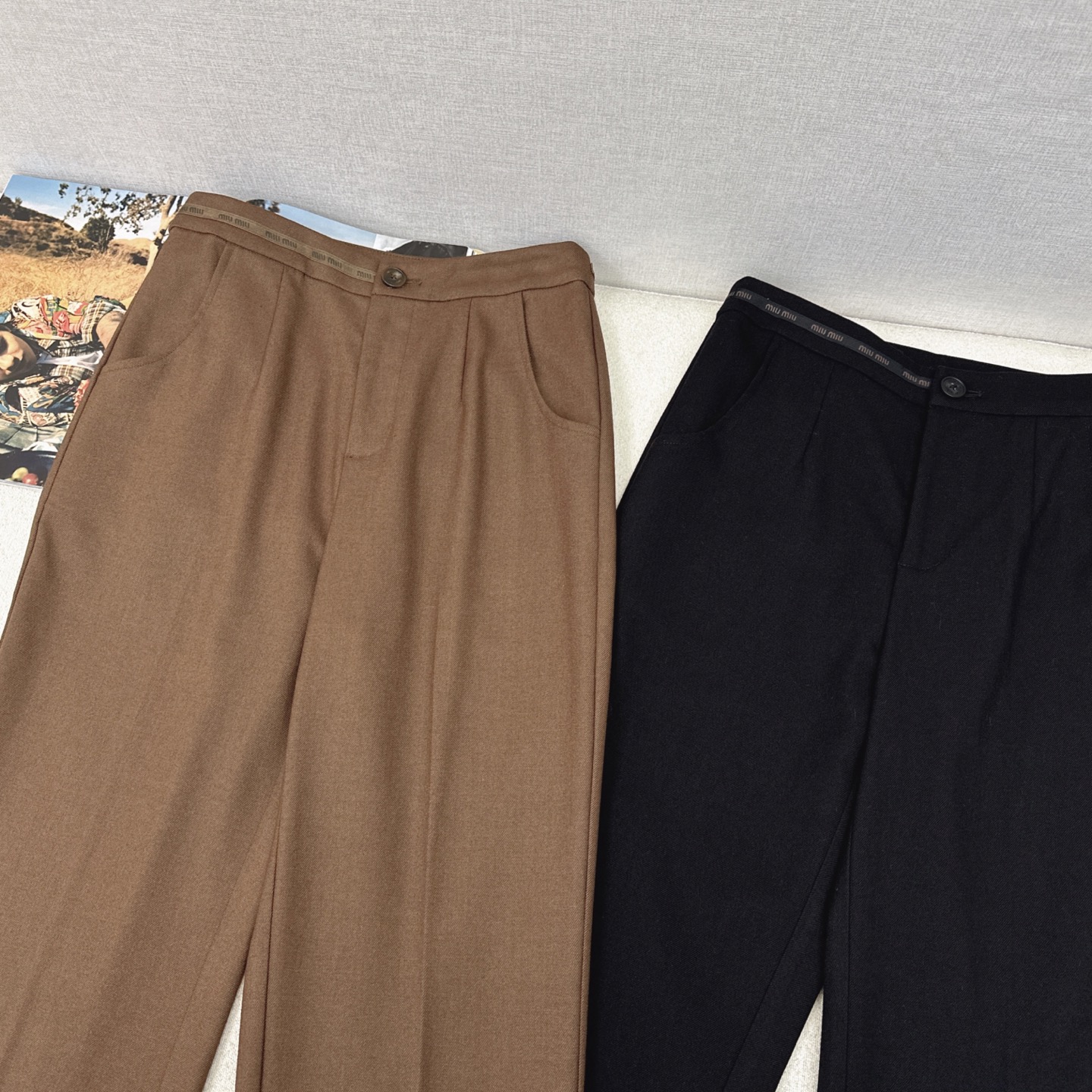 特价🉐️❗️现货齐码❗️不退不换❗️独家款～ Miu 25Ss————春夏最新款织带装饰西裤 🤎轻松穿出