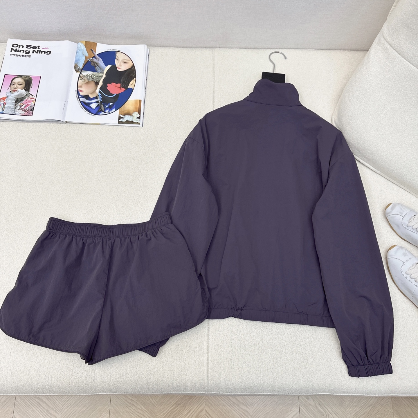 特价🉐️一套❗️现货齐码❗️不退不换❗️时髦有范儿～ Miu 25Ss————春夏最新款休闲防晒风衣套装