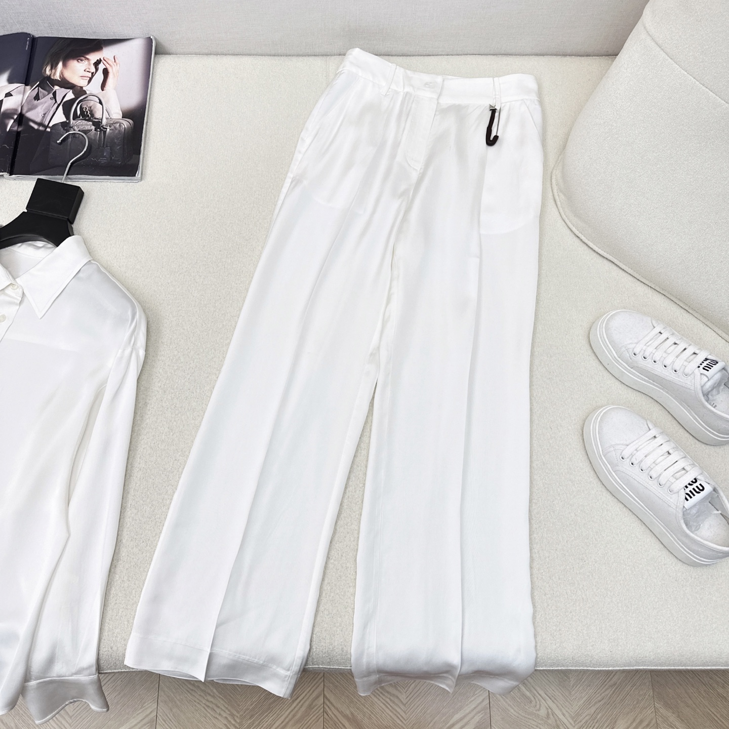 特价🉐️❗️现货发售❗️不退不换❗️老钱风高阶通勤 PD 25Ss————春夏最新款实穿性超高醋酸套装 