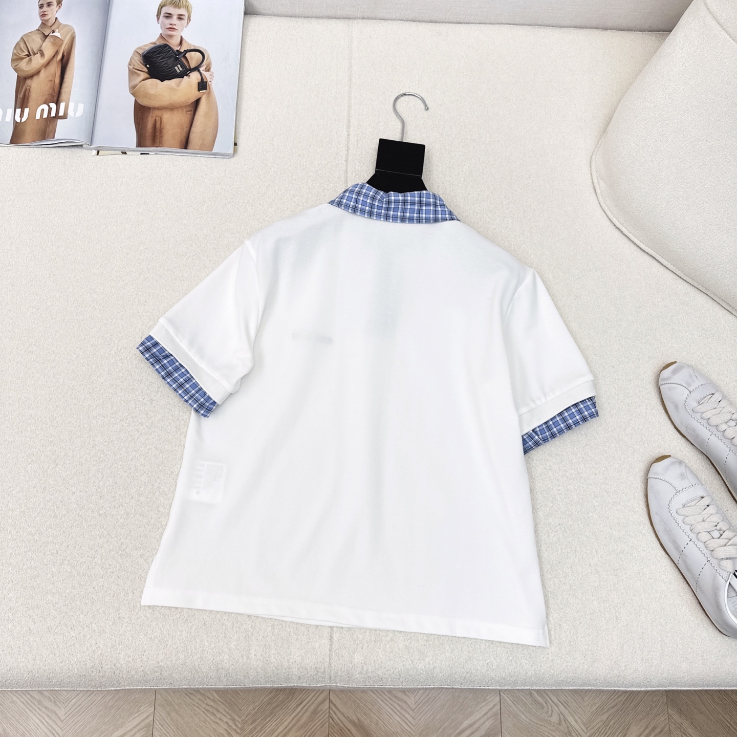 特价🉐️❗️白色SML❗️不退不换❗️李兰迪同款 Miu 25Ss————春夏最新款一系列🖤拼接格纹po