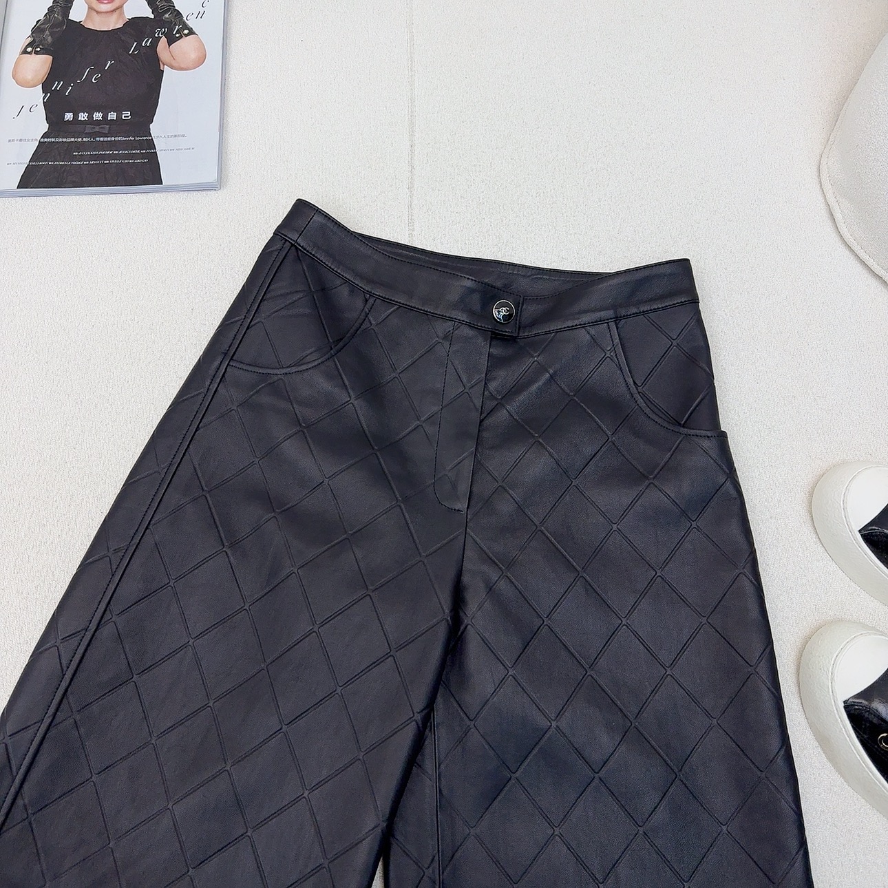 Coco Girl: Original Smuggled Females – Stylish Diamond Glacial Membranes for Summer - 图片 2