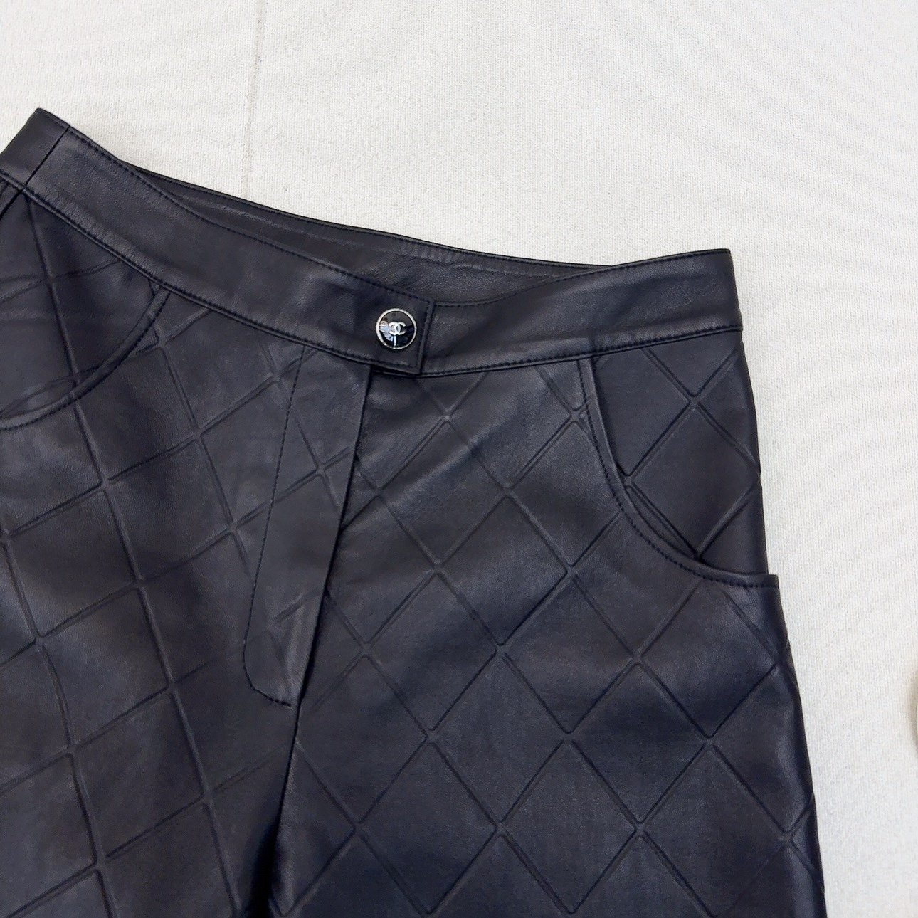 Coco Girl: Original Smuggled Females – Stylish Diamond Glacial Membranes for Summer - 图片 3