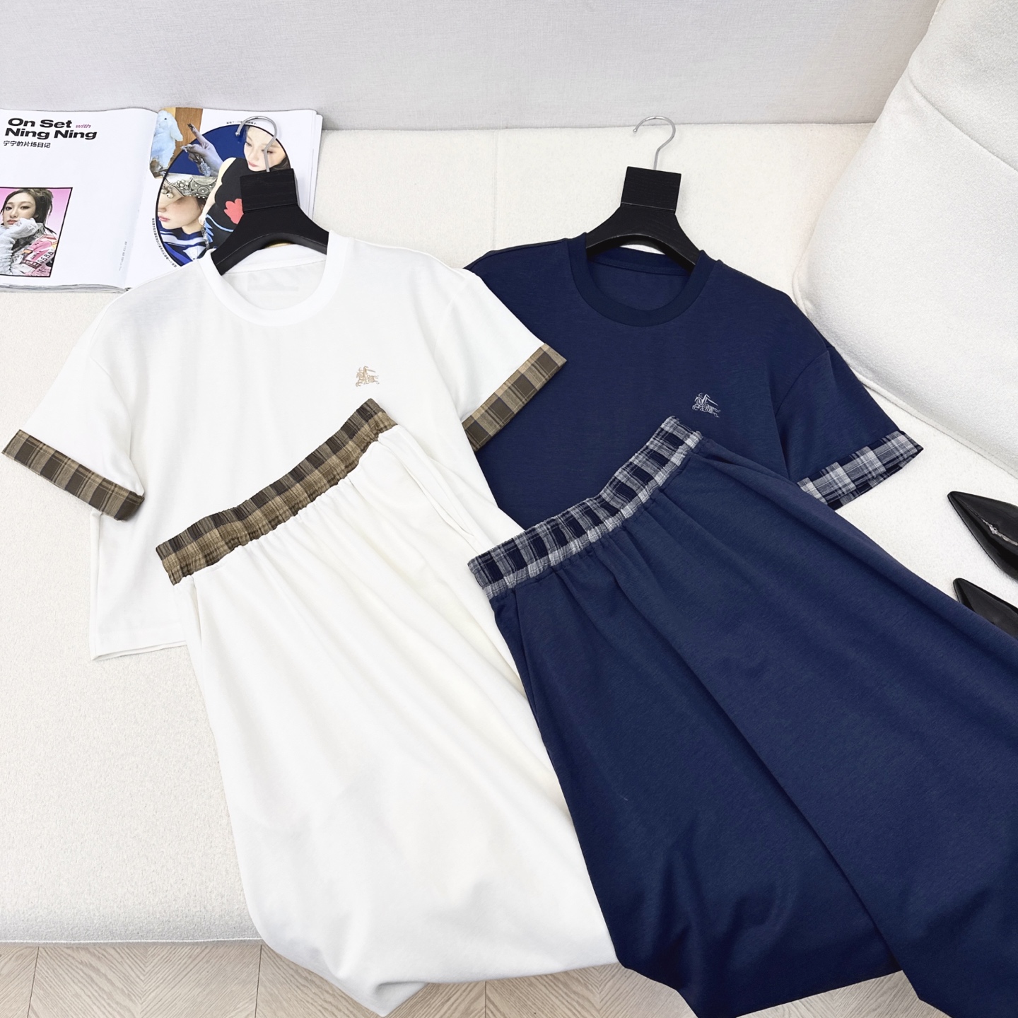 Burberry 25SS Women's Two-Piece Set: Stylish Top & Slit Skirt - Youthful & Chic 2 i1745043703978 8564 0 0