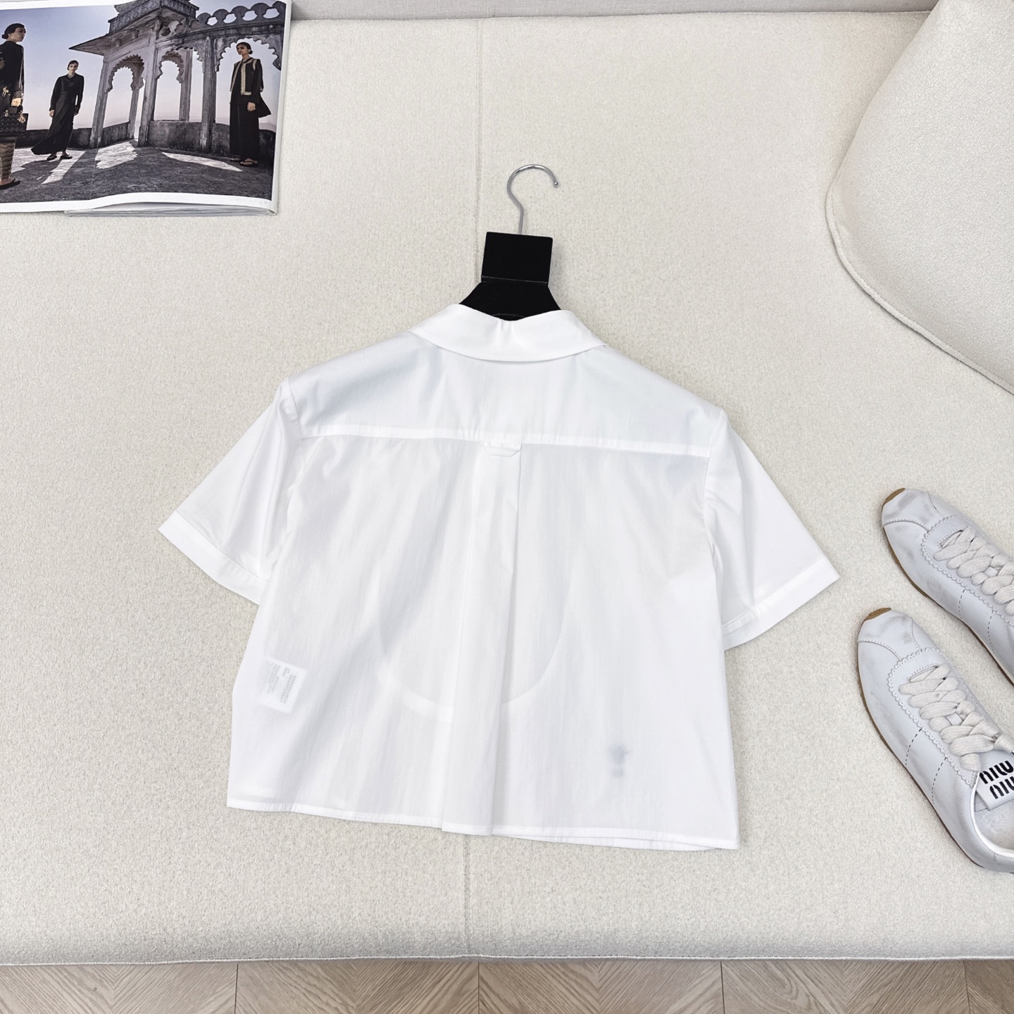 Bee Embroidered Cropped Shirt - Fresh and Stylish Spring/Summer Top 9 i1745901321973 9135 0 6
