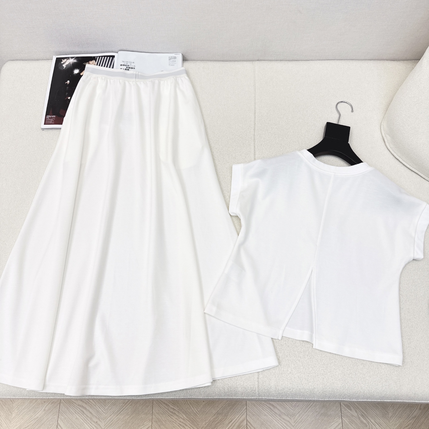 Loe 25SS Casual Two-Piece Outfit: Round Neck Top & Elastic Waist Skirt 10 i1745992420957 8543 0 8