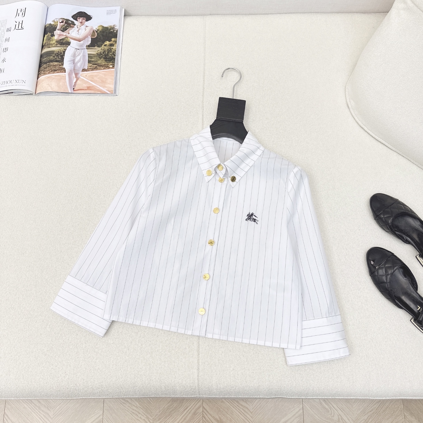 Burberry 25SS Black and White Striped Cropped Shirt 3/4 Sleeve 2 i1746159892730 7911 0 0