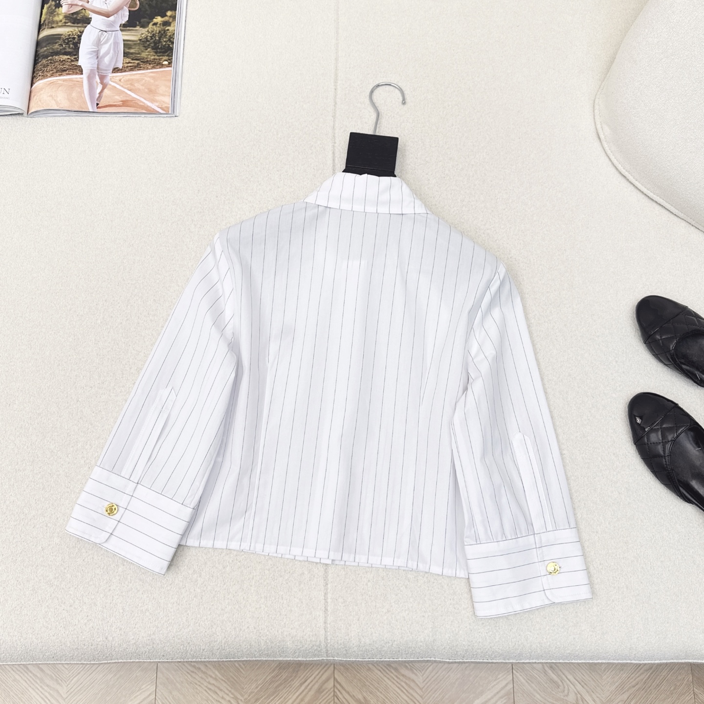 Burberry 25SS Black and White Striped Cropped Shirt 3/4 Sleeve 10 i1746159892751 2491 0 8
