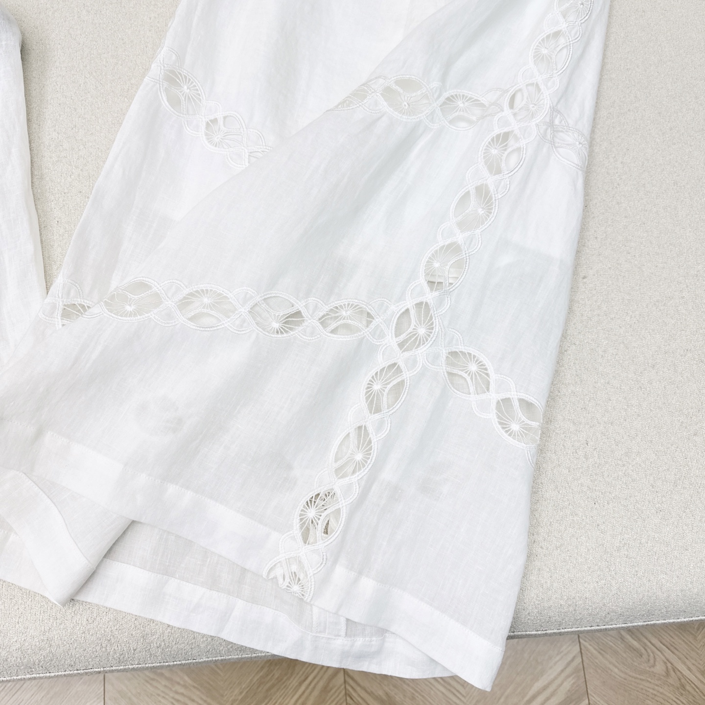 特价🉐️❗️现货齐码❗️不退不换❗️独家款～Ch～E 25Ss————春夏最新款南法度假风套装🤍七分袖棉