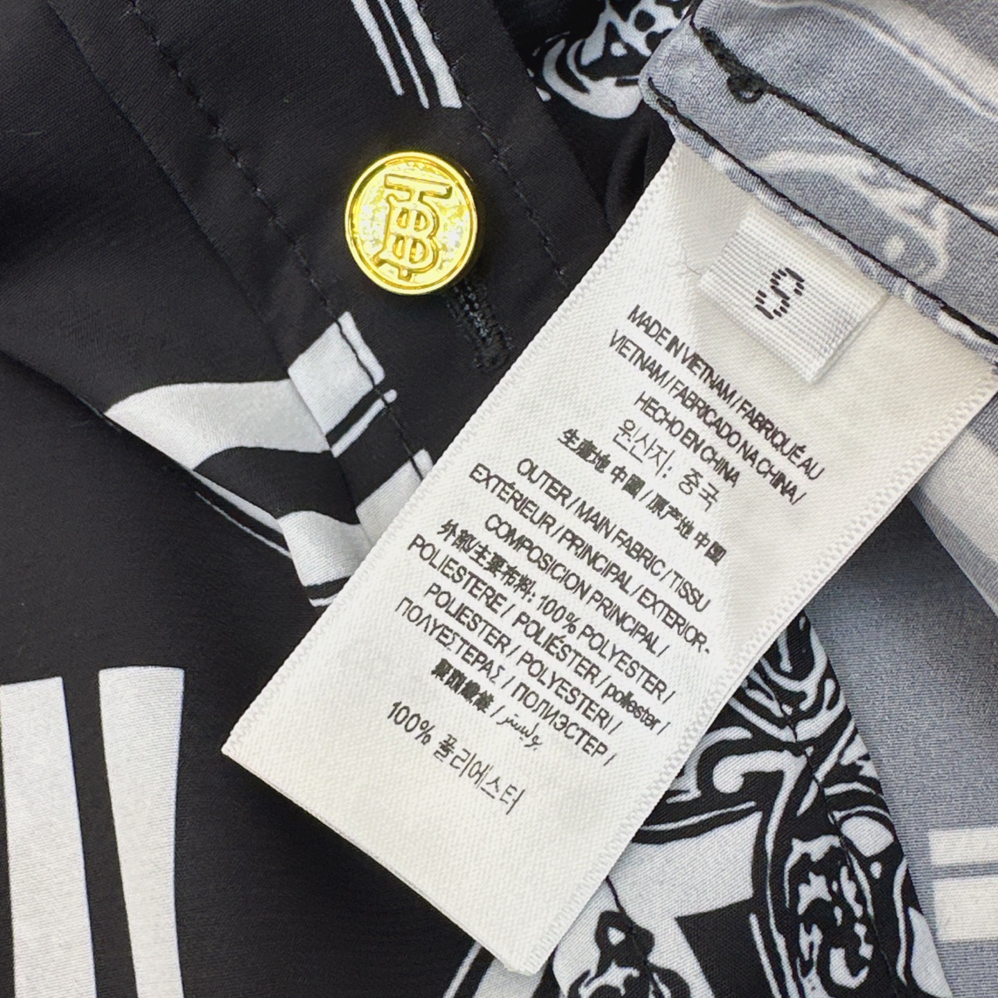 Burberry Sleeveless Printed Blouse - Lightweight Chiffon Blend, Summer Style 8 i1746768651440 3696 0 6