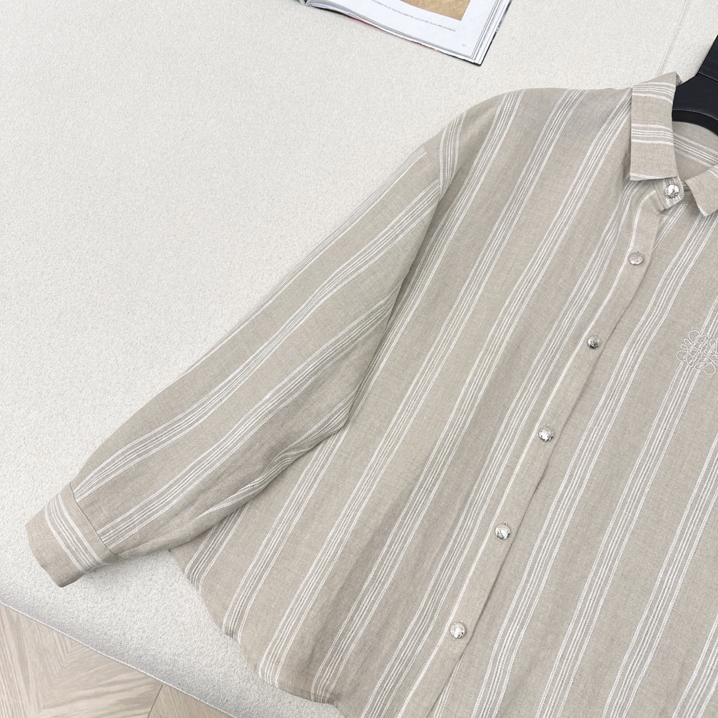 Striped Linen Shirt - Loose Fit, Embroidered Detail, and Sun Protection 6 i1746848812636 6948 0 4