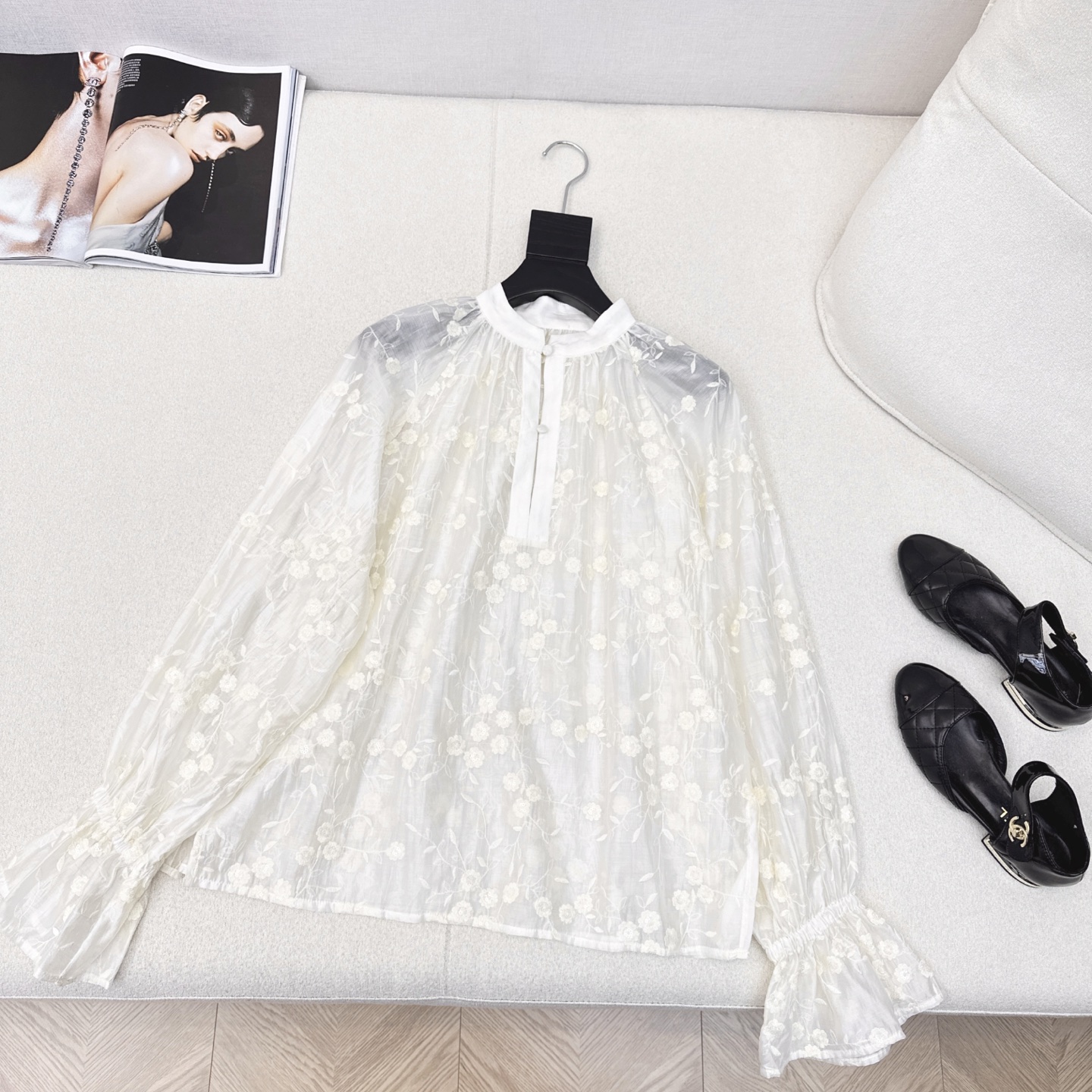 Elegant Embroidered Silk Blend Blouse with Lantern Sleeves - French Style