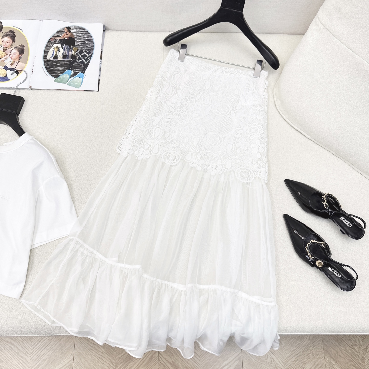 “Stylish Parisian Summer Suit: Miu 25Ss Female Collection with Water Solucose Lace” - 图片 1