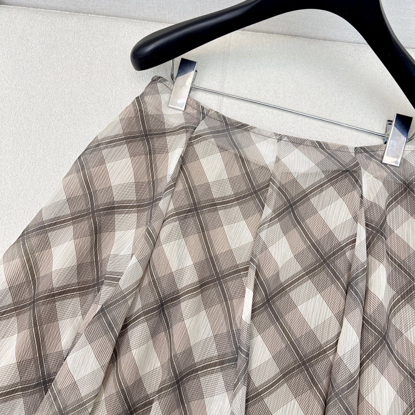 French-Style Summer Vacation Dress: Original, Scavenging, and Twirling Design Highlighted. - 图片 4