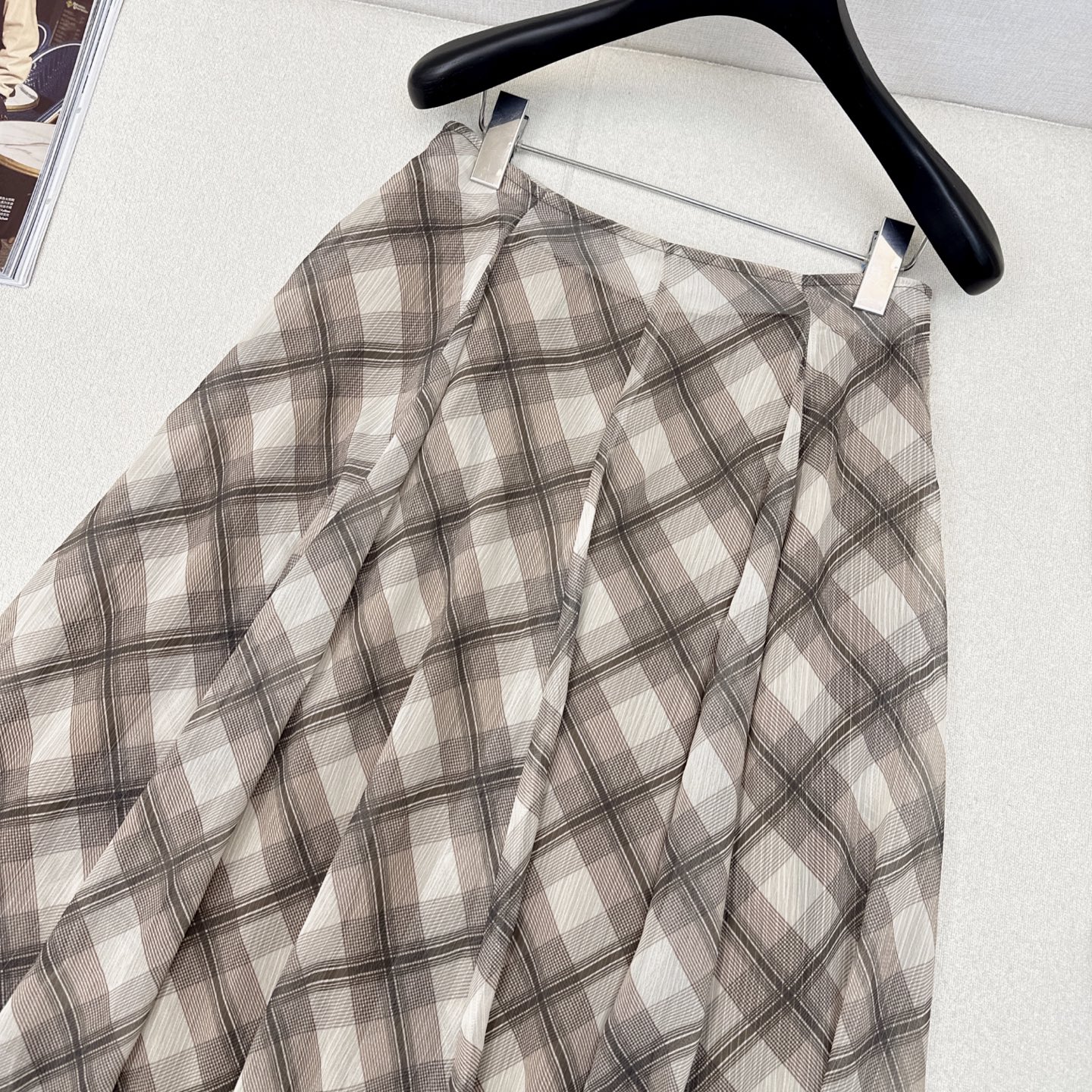 French-Style Summer Vacation Dress: Original, Scavenging, and Twirling Design Highlighted. - 图片 3