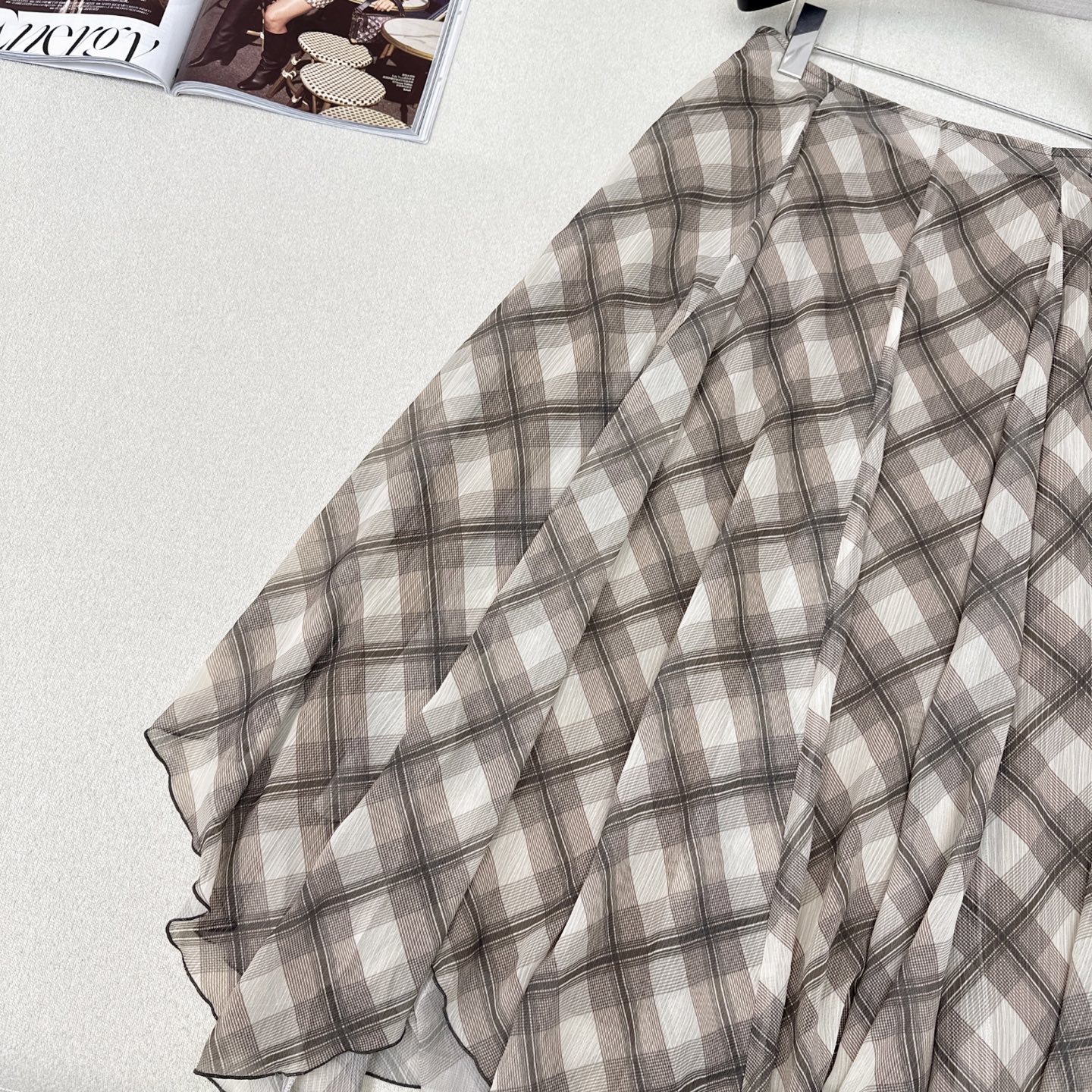 French-Style Summer Vacation Dress: Original, Scavenging, and Twirling Design Highlighted. - 图片 5