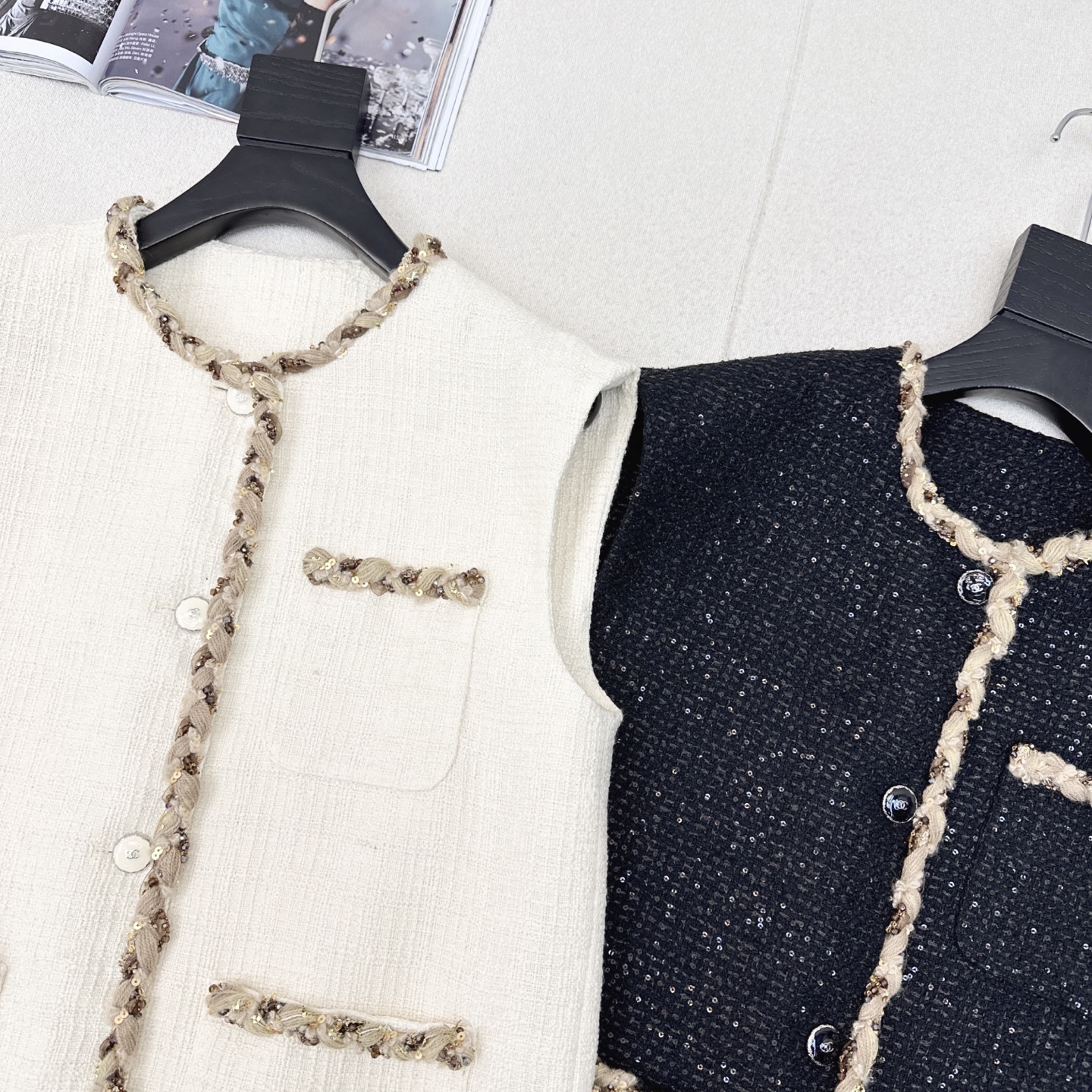 Elegant Tweed Vest with Contrasting Trim - Chic & Versatile Layering Piece 4 i1748145257240 5406 0 2