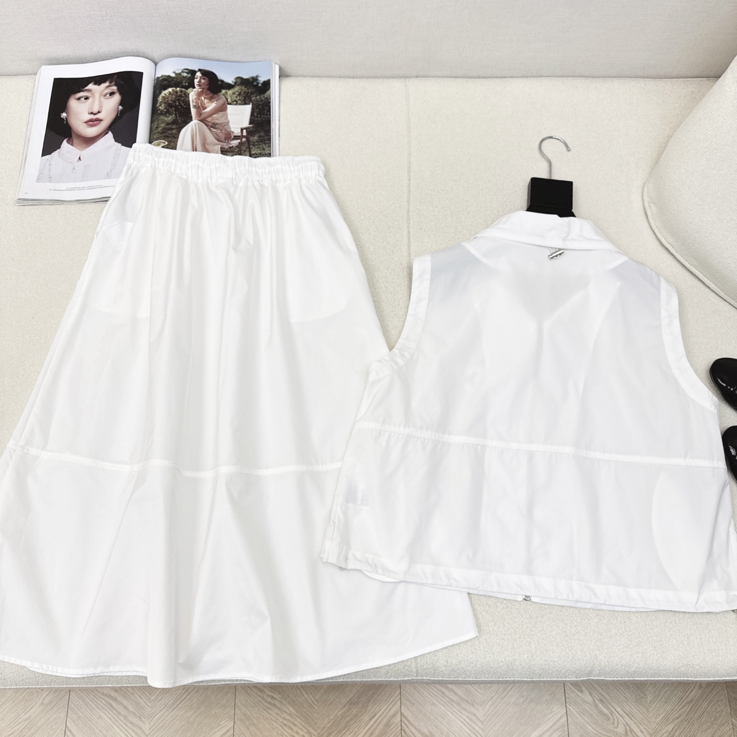 “Spring and Summer Sports Girl Fashion: Fun Nilon Suit, Horse Armor Coat” - 图片 9