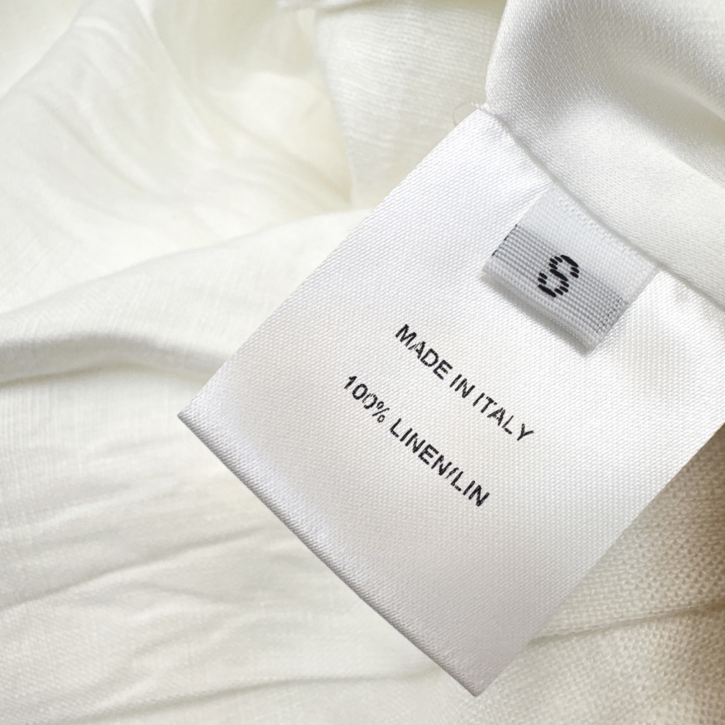 特价🉐️❗️SM❗️不退不换❗️优雅高级感 LP Ss———春夏最新款logo刺绣装饰套装 🤍马甲上衣+