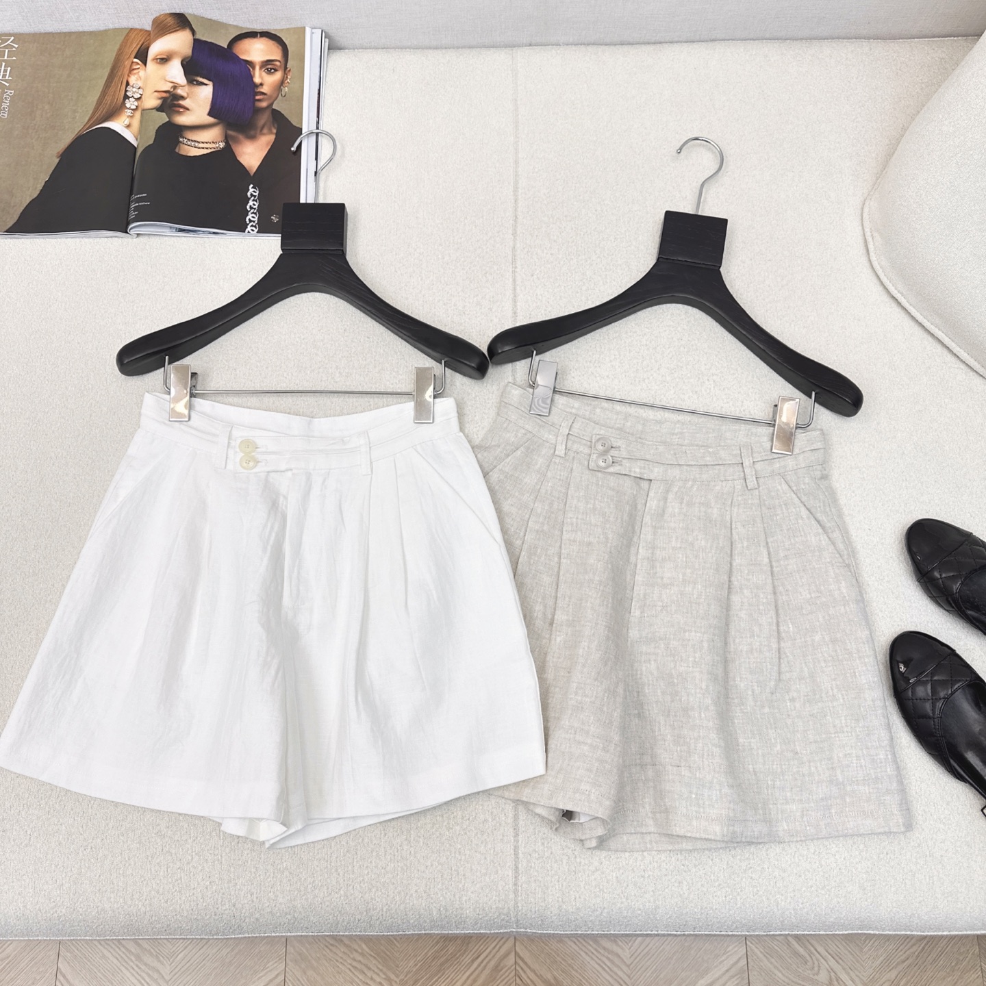 特价🉐️❗️SM❗️不退不换❗️优雅高级感 LP Ss———春夏最新款logo刺绣装饰套装 🤍马甲上衣+