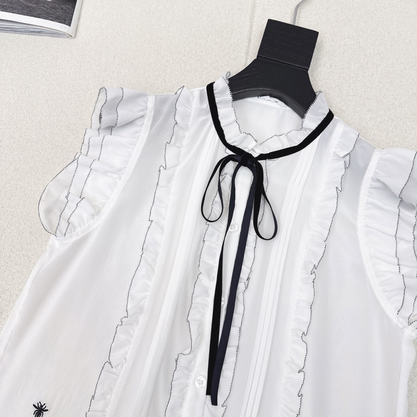 Black Velvet Sleeveless Silk Shirt with Lace Trim - Elegant & Luxurious 4 i1749097085646 1535 0 2