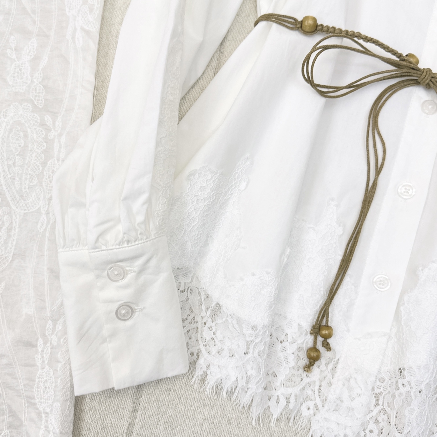 特价🉐️ ❗️现货齐码❗️不退不换❗️优雅一套搭配 Es 25Ss————春夏最新款镂空刺绣蕾丝面料套装