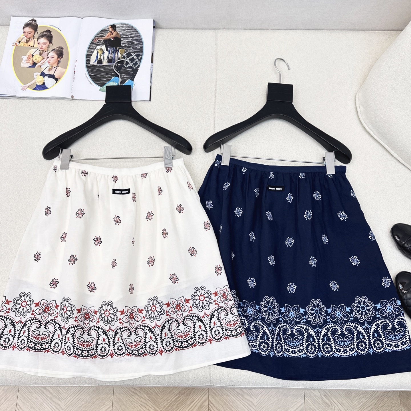 特价🉐️❗️现货齐码❗️不退不换❗️复古波西米亚 Miu 25Ss————春夏最新款复古腰果花印花套装🖤