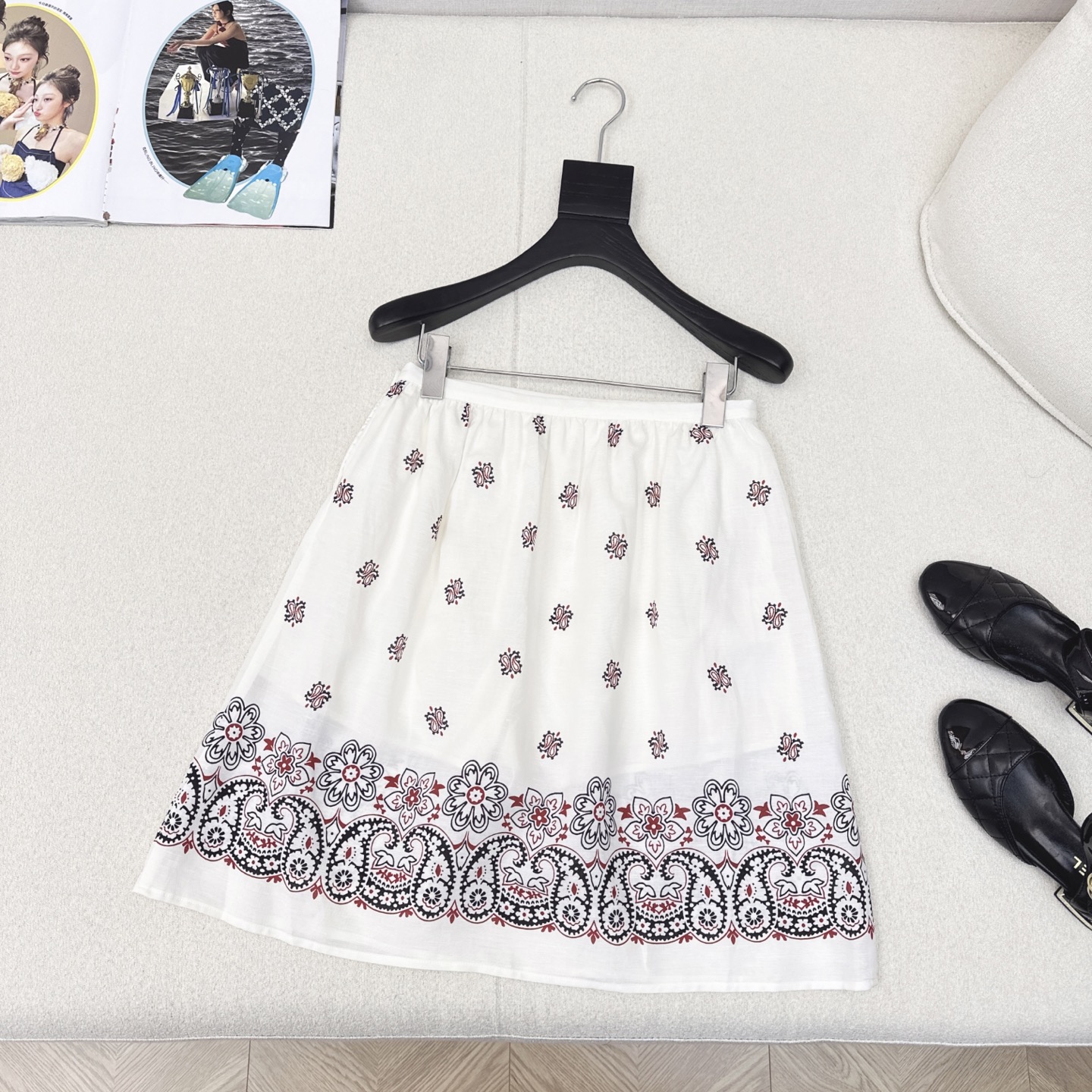 特价🉐️❗️现货齐码❗️不退不换❗️复古波西米亚 Miu 25Ss————春夏最新款复古腰果花印花套装🖤