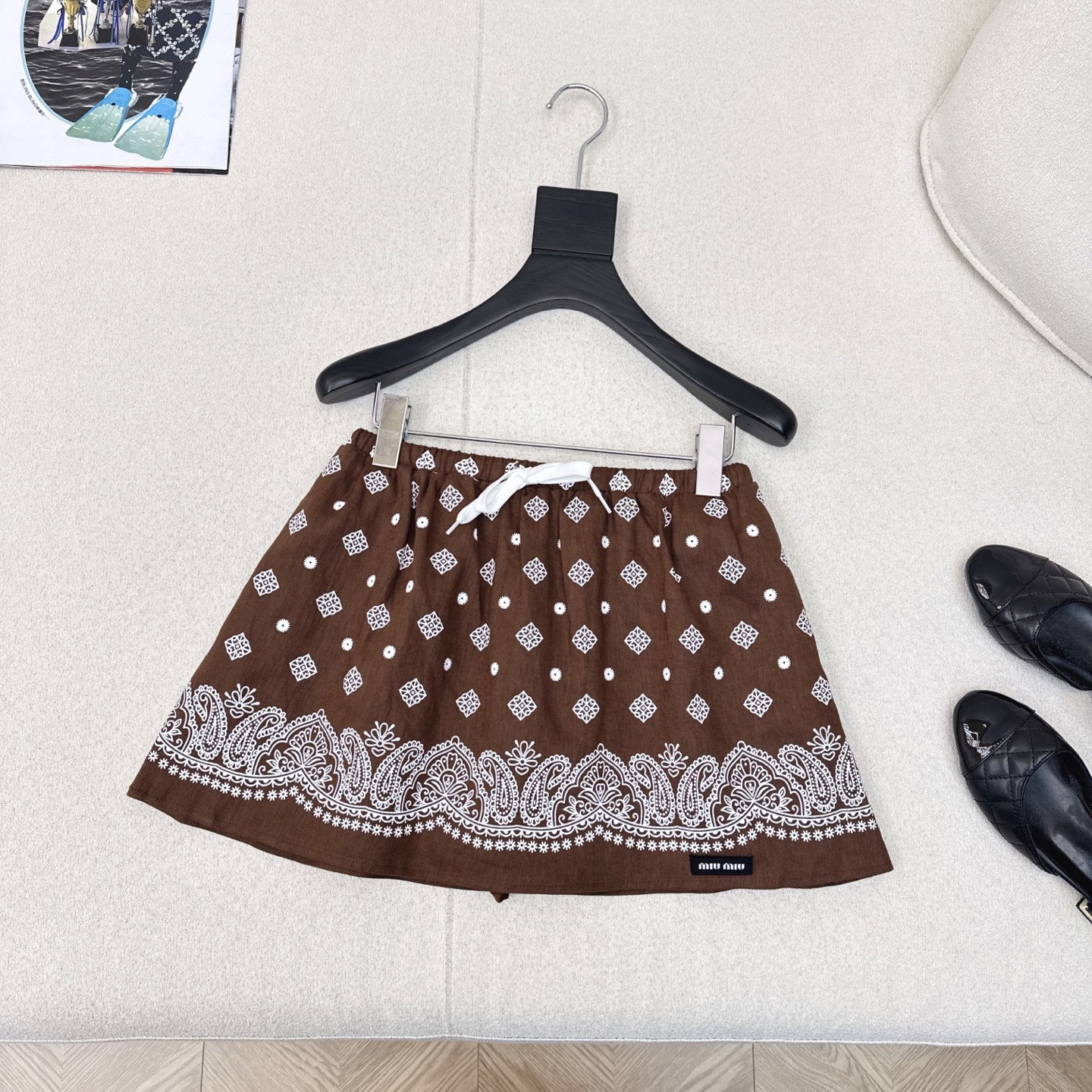 特价🉐️❗️现货齐码❗️不退不换❗️复古波西米亚 Miu 25Ss————春夏最新款复古腰果花印花套装🖤