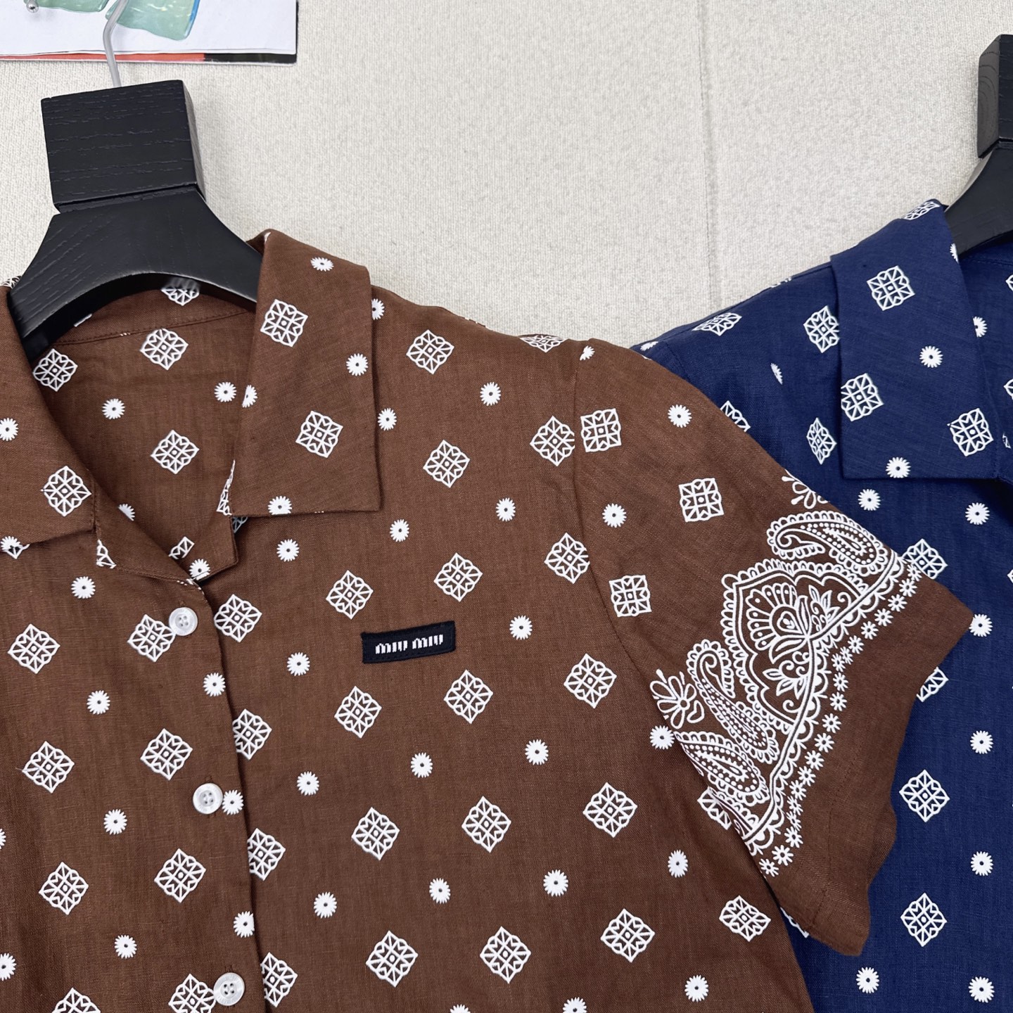 特价🉐️❗️现货齐码❗️不退不换❗️复古波西米亚 Miu 25Ss————春夏最新款复古腰果花印花套装🖤