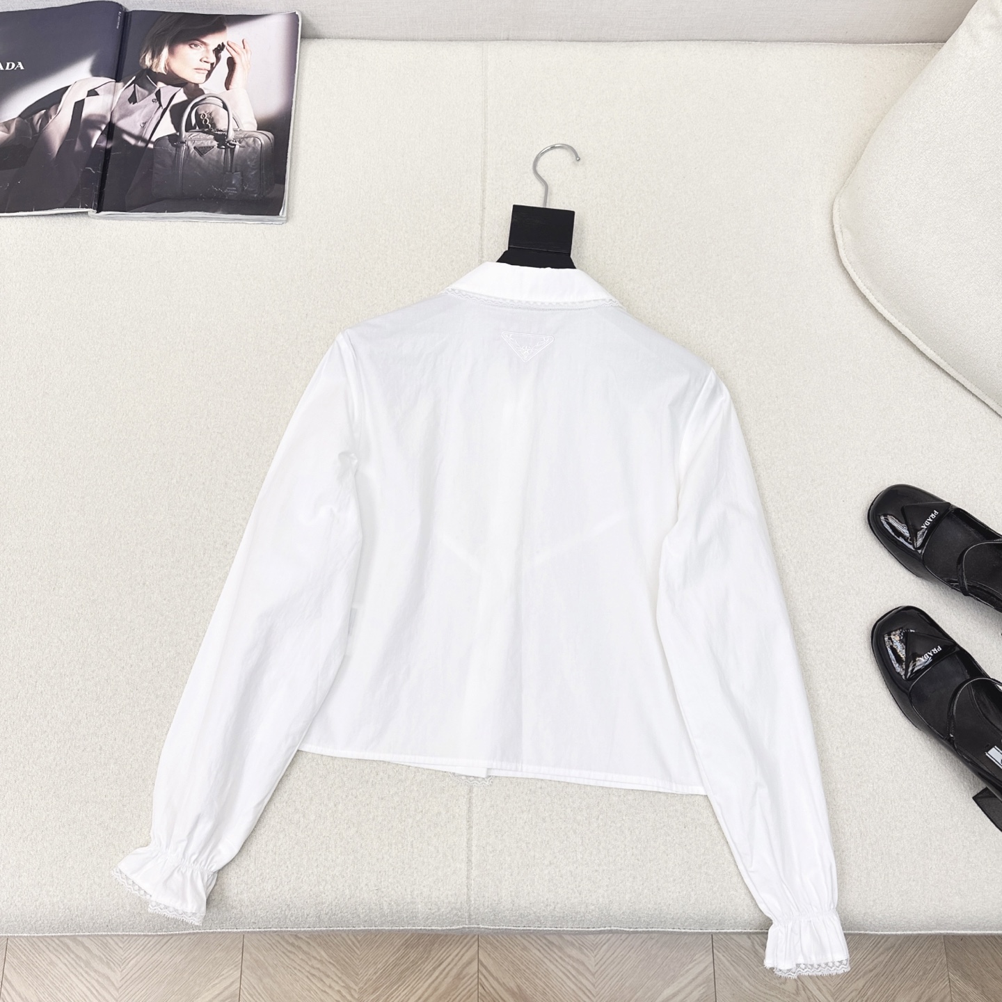 特价🉐️❗️现货齐码❗️不退不换❗️PD 25Ss———春夏最新款南法风情蕾丝花边长袖衬衫🤍定位花卉镂空