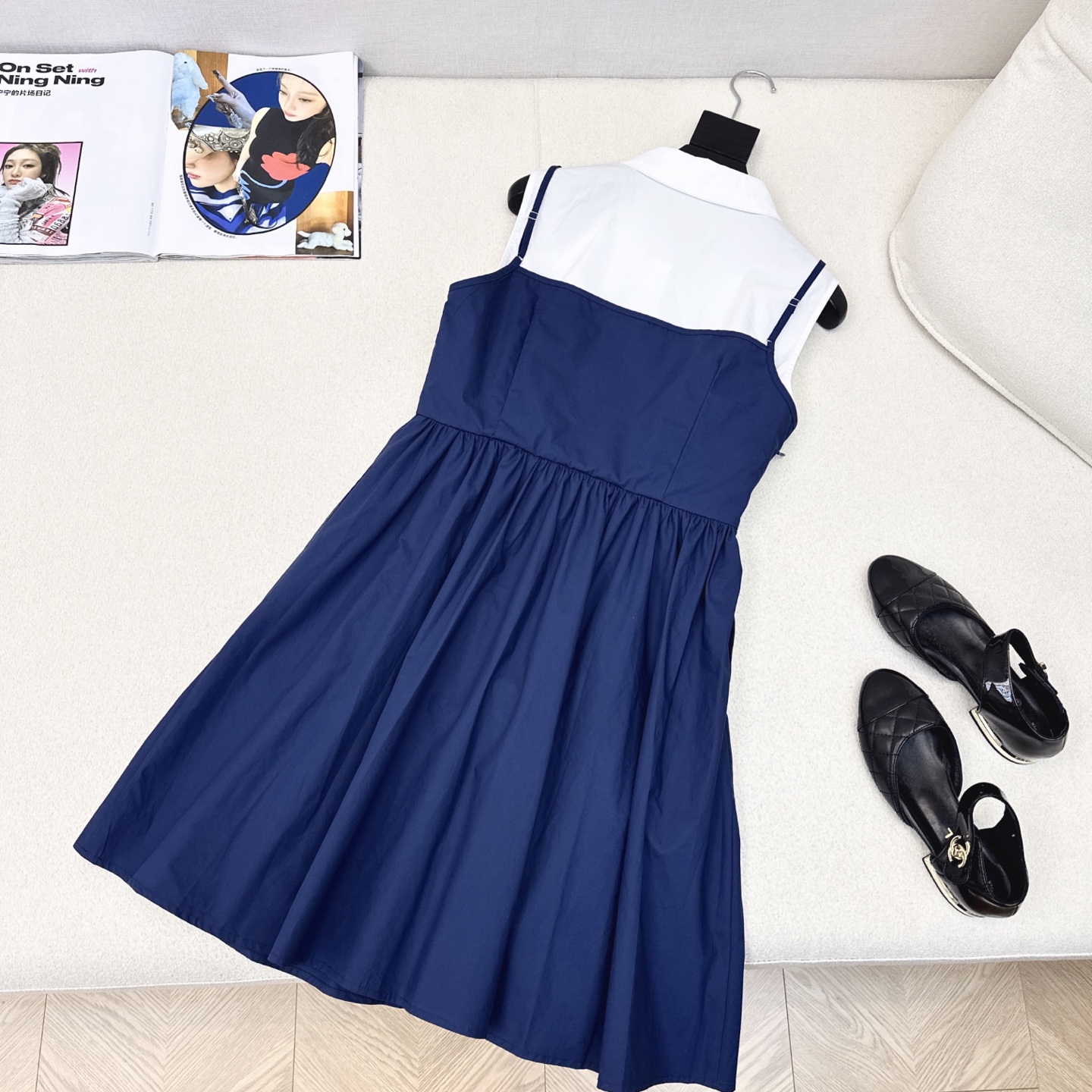 特价🉐️❗️现货齐码❗️不退不换❗️减龄缪式穿搭 Miu 25Ss————春夏最新款假两件设计衬式吊带连