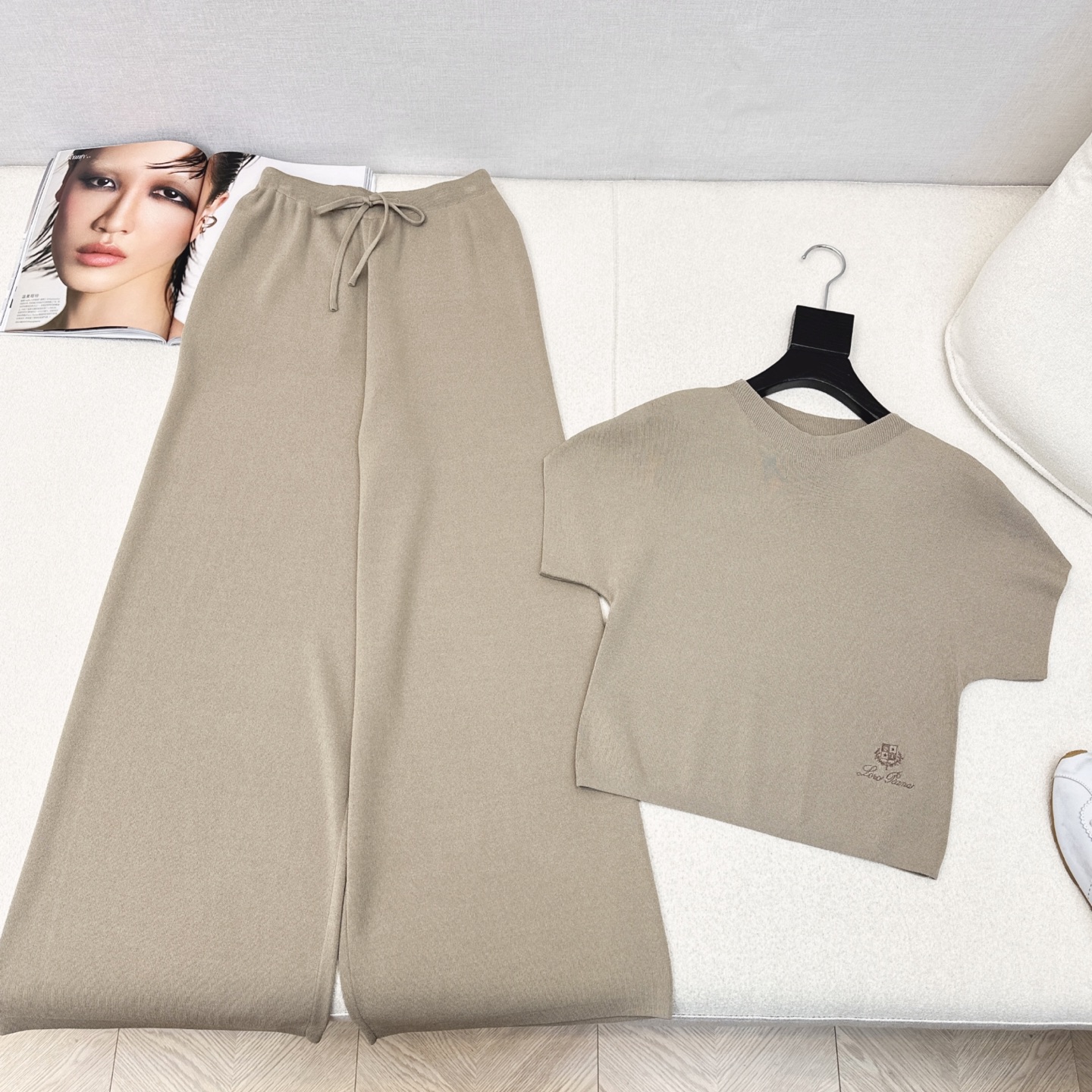 Elegant Women's Knit Set: Short Sleeve Top & Straight Leg Pants - High Waist 6 i1750478236192 108 0 4
