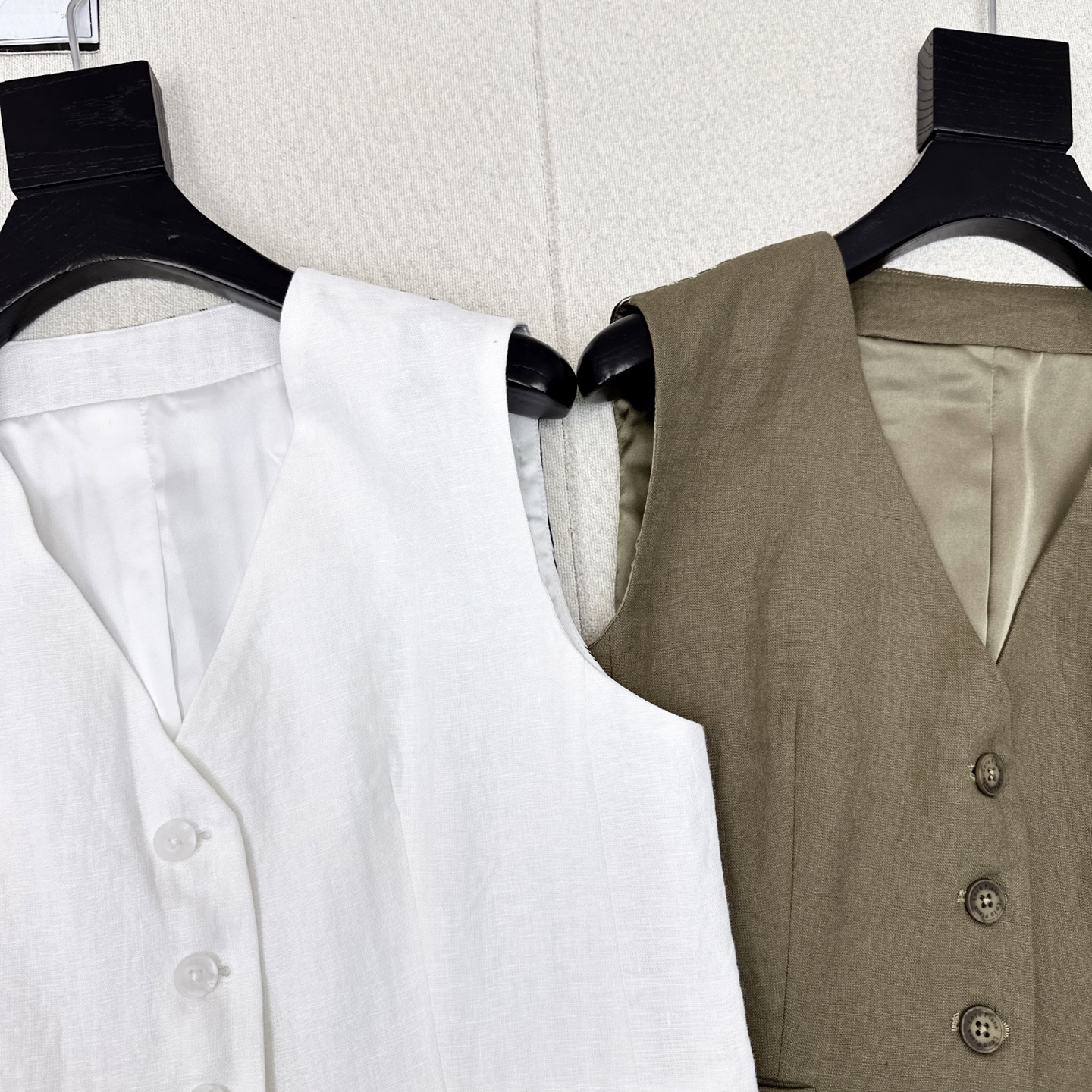 特价🉐️❗️白SML❗️不退不换❗️老钱风高阶通勤 实穿性超高 LP Ss————春夏最新棉麻一系列 🤍