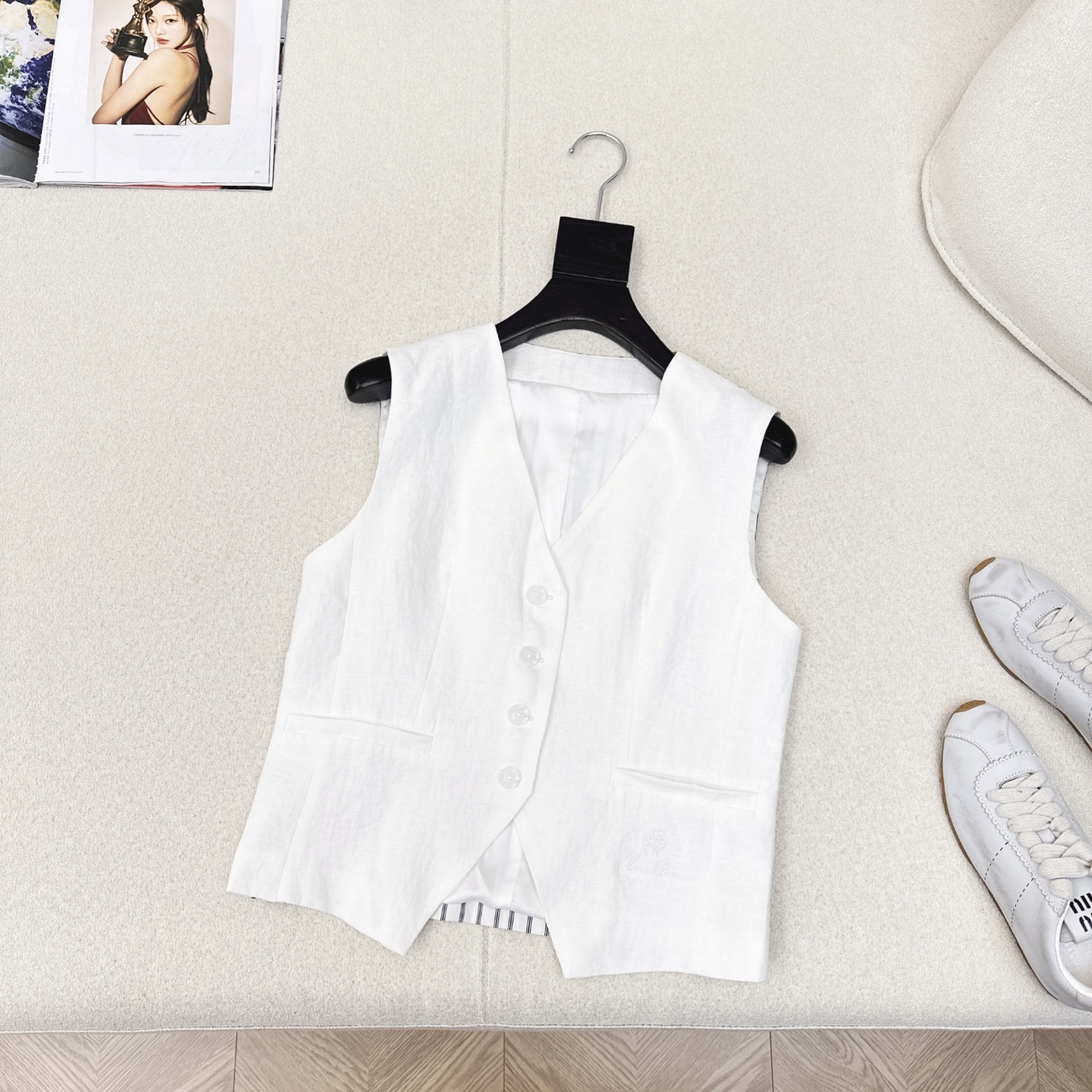 特价🉐️❗️白SML❗️不退不换❗️老钱风高阶通勤 实穿性超高 LP Ss————春夏最新棉麻一系列 🤍