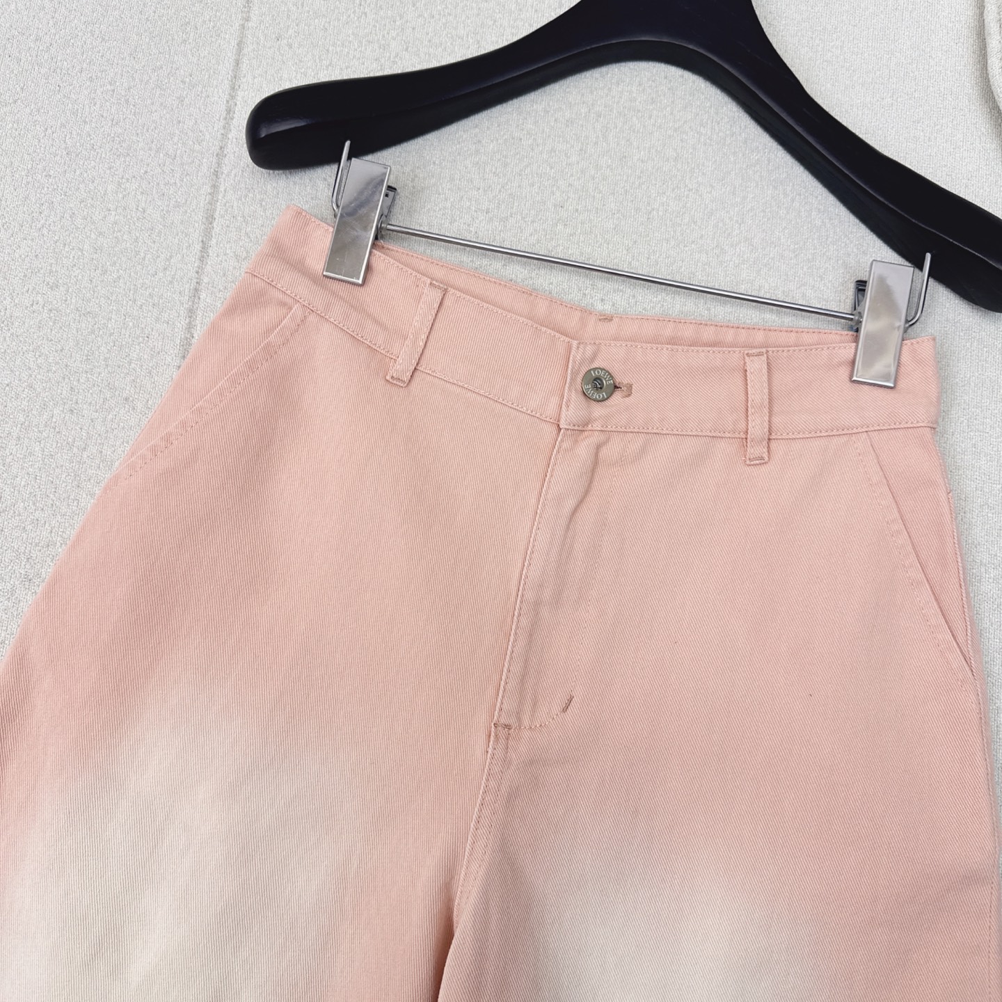 特价🉐️❗️现货齐码❗️不退不换❗️爆单款推荐 Loe 25Ss————春夏最新款海岛度假系列套装🤍小短