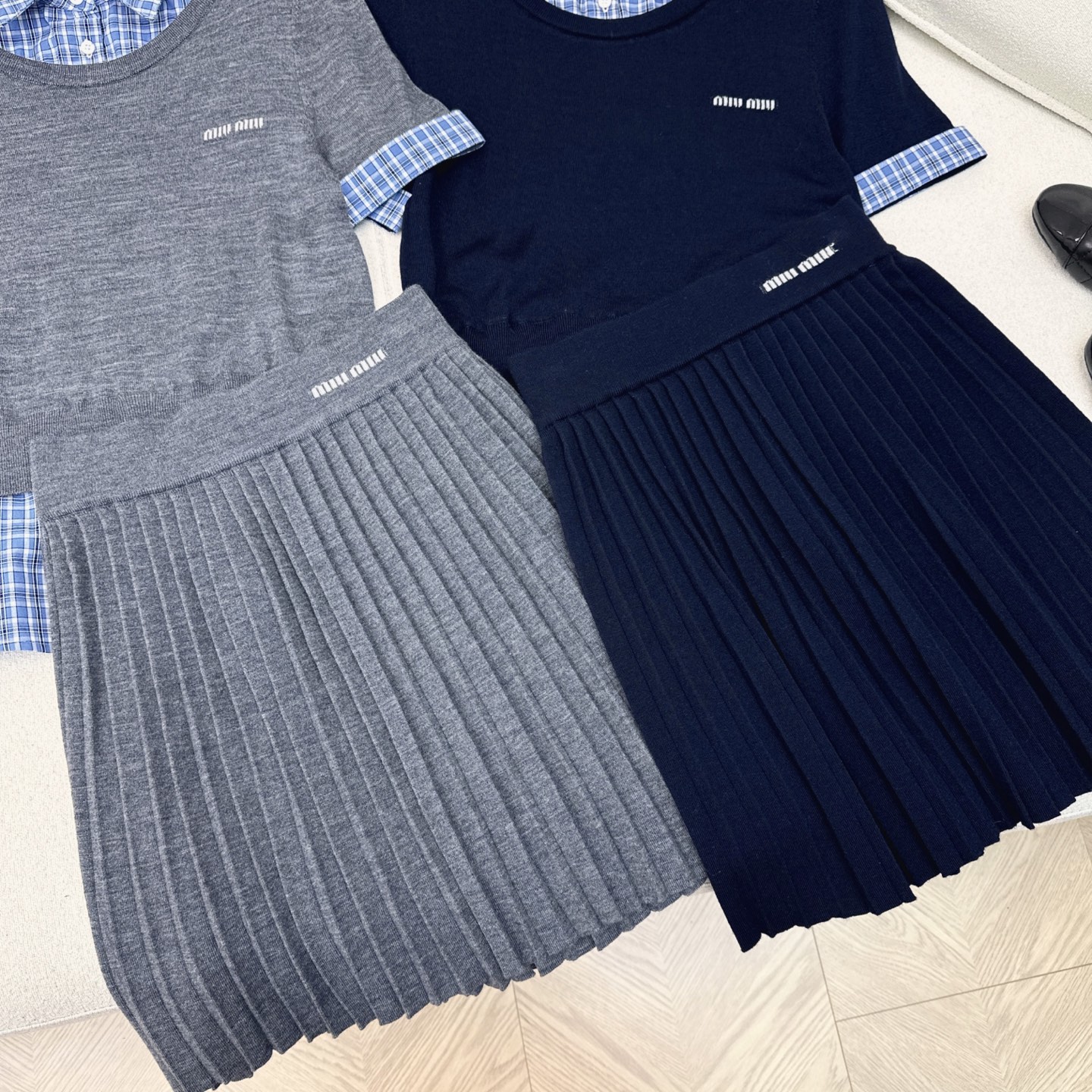 特价🉐️一套❗️现货齐码❗️不退不换❗️独家款 Miu 25Ss————早秋最新款减龄针织套装🩵减龄假两