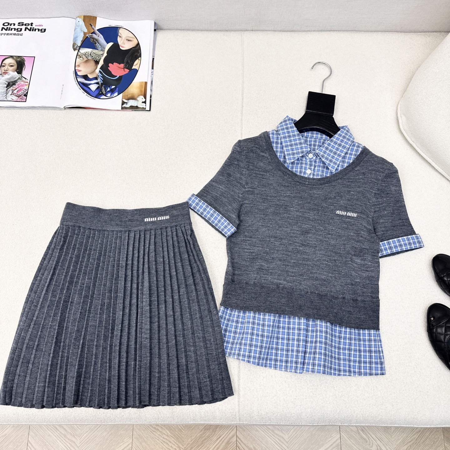 特价🉐️一套❗️现货齐码❗️不退不换❗️独家款 Miu 25Ss————早秋最新款减龄针织套装🩵减龄假两