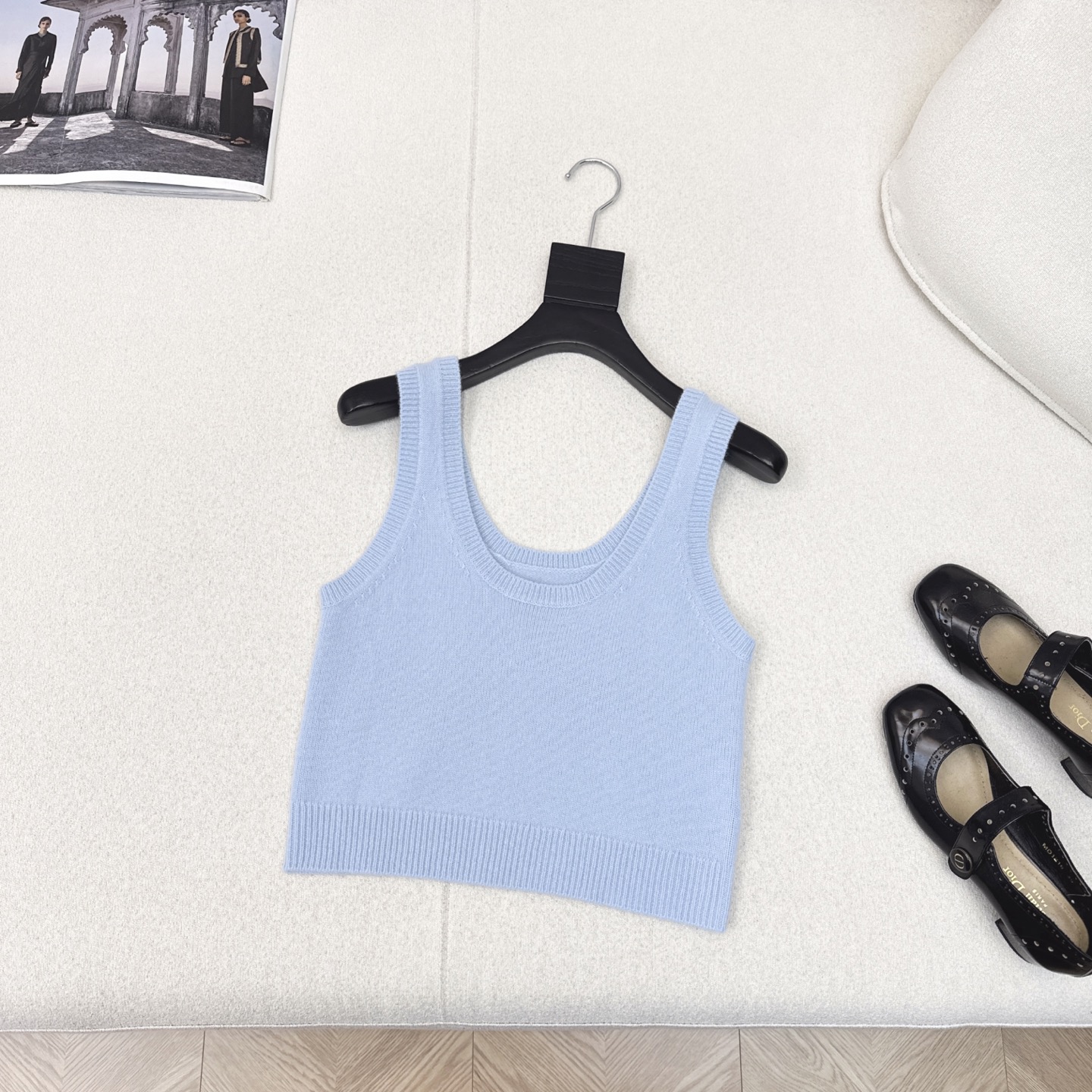 特价🉐️❗️蓝色现货齐码❗️不退不换❗️独家首发 CD 25Ss———早秋最最新款珍珠扣羊毛针织开衫 +