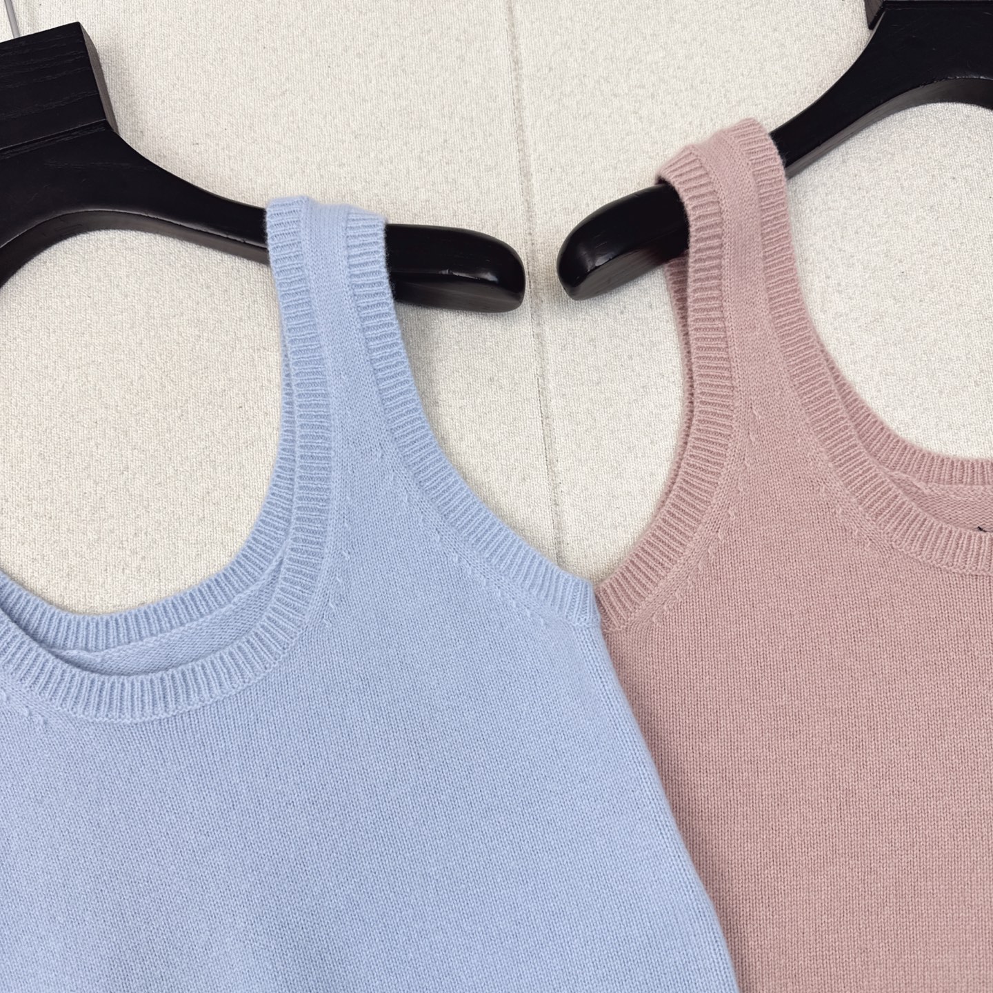 特价🉐️❗️蓝色现货齐码❗️不退不换❗️独家首发 CD 25Ss———早秋最最新款珍珠扣羊毛针织开衫 +