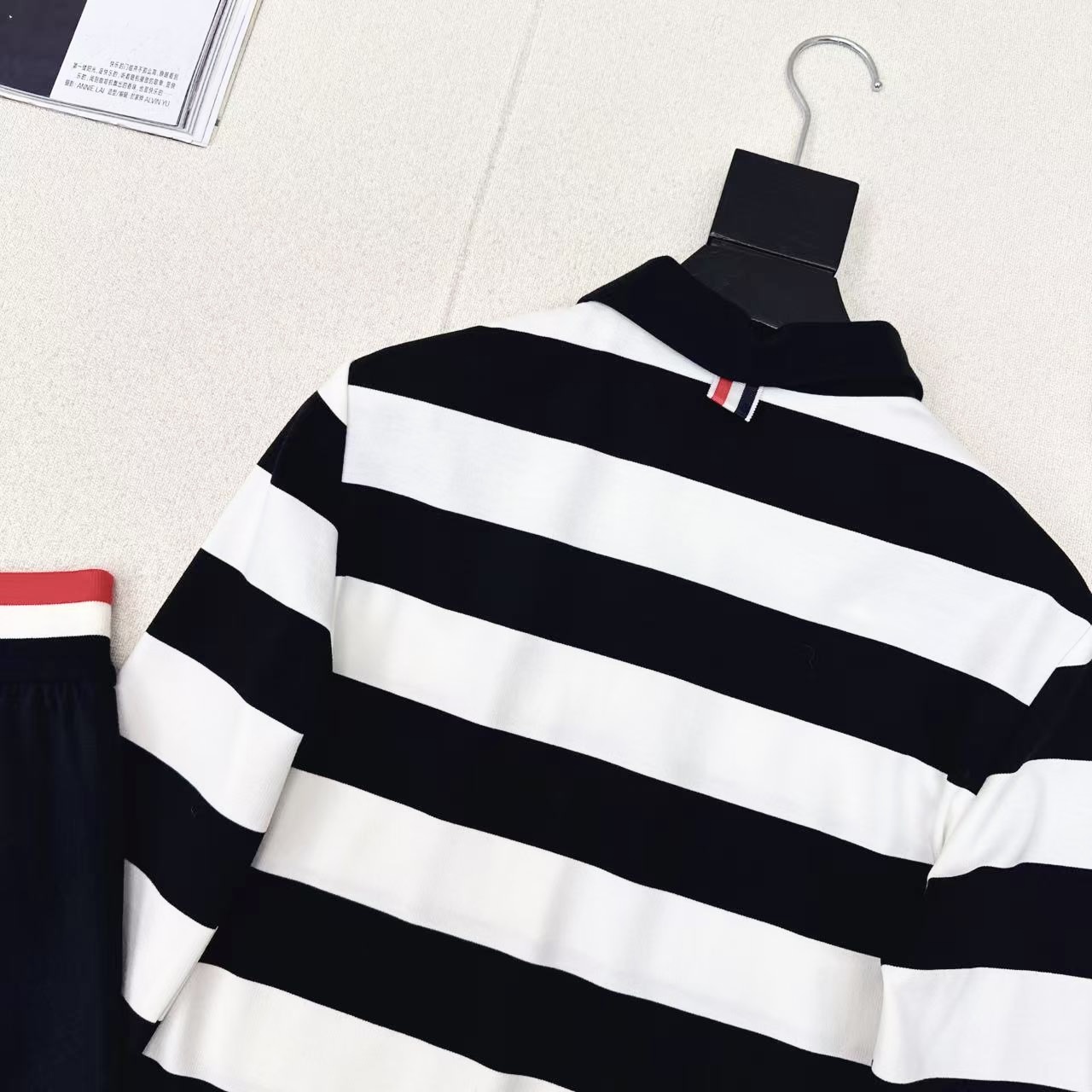 Trendy Fall Fashion: Heavy-Skinned Female Clothes with Sporty Touch and Comfortable Style - 图片 9
