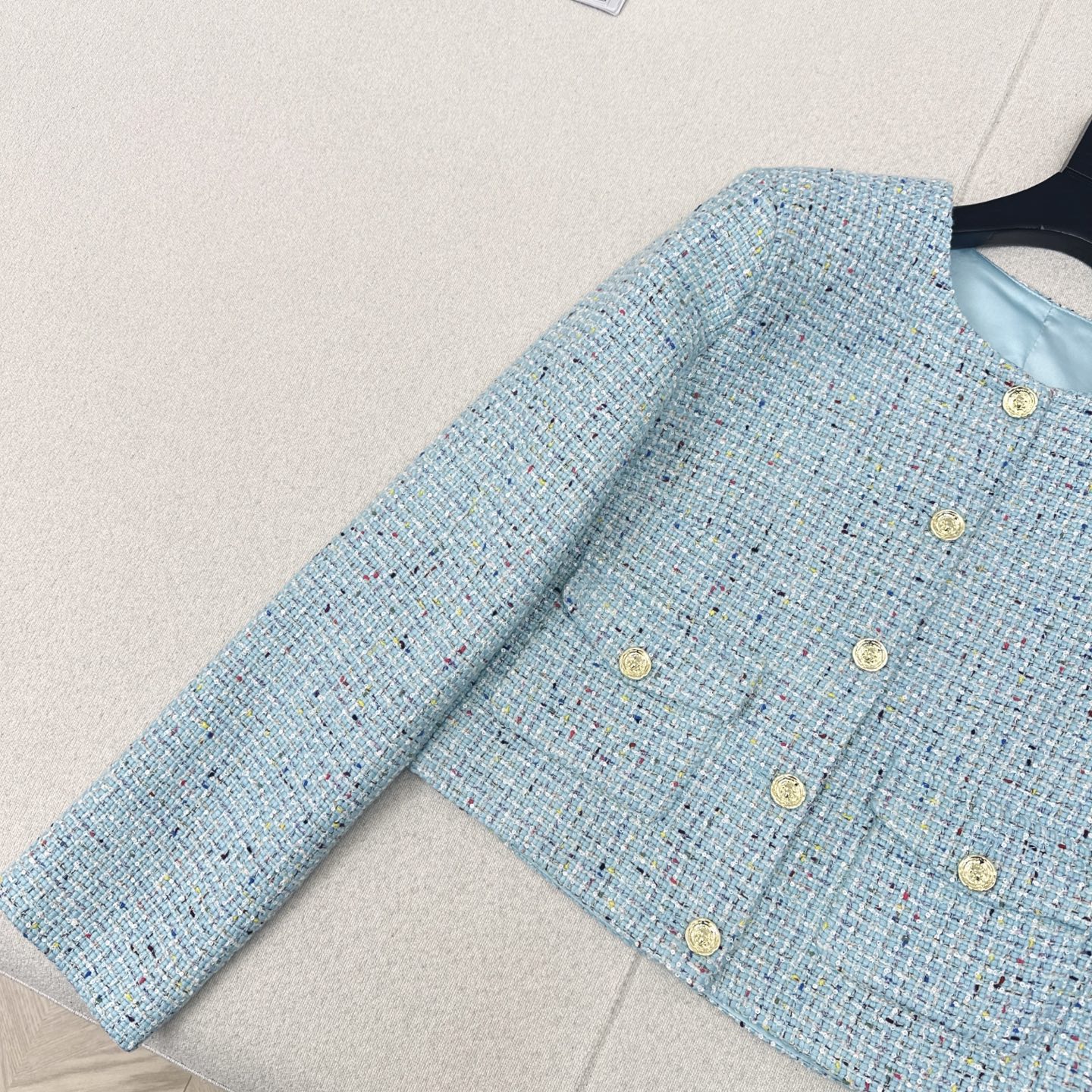 气质covo女孩 C家 25Ss———秋冬最新款编织小短款外套🩵yb开发的编织面料 复古大气下午茶约会首