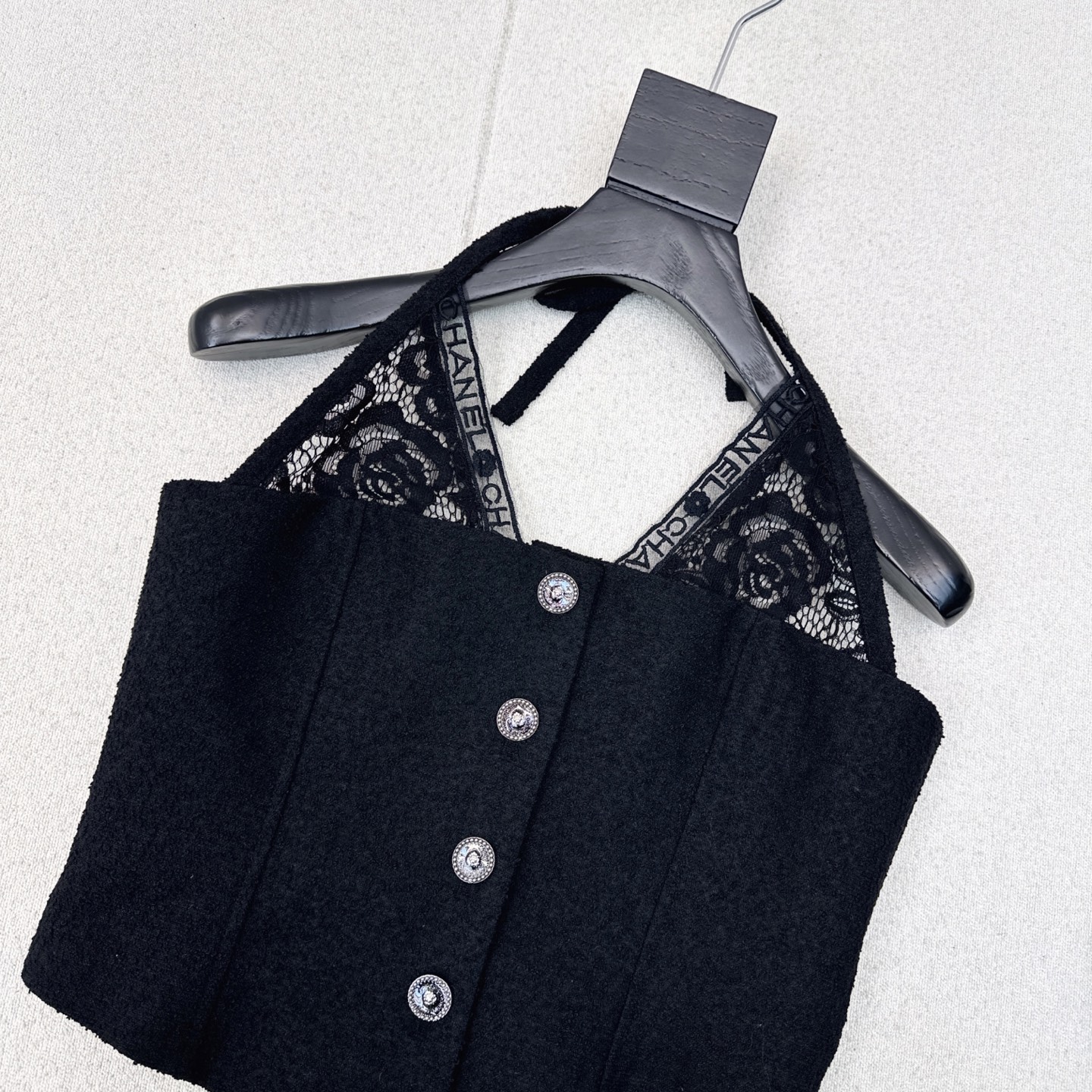 Elegant Lace Bustier Crop Top with Halter Neck - Jennie Style 3 i1752465905870 2917 0 1