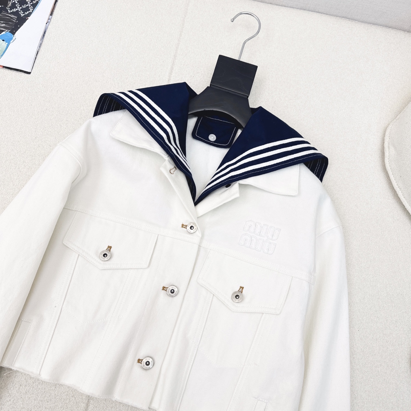 Miu Miu 25SS Denim Jacket Detachable Capelet, Cropped Fit 3 i1752643929546 1143 0 1
