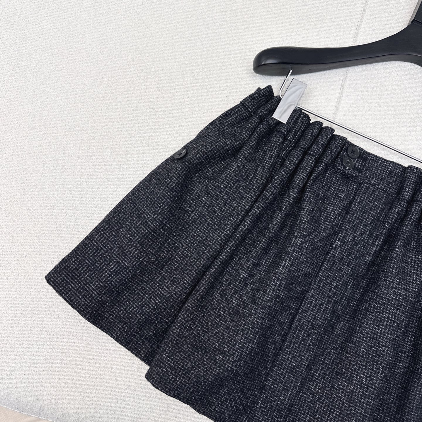 特价🉐️❗️现货齐码❗️不退不换❗️独家首发 PD 25Ss————秋冬最新款格雷系洋气Mini半裙🩶 