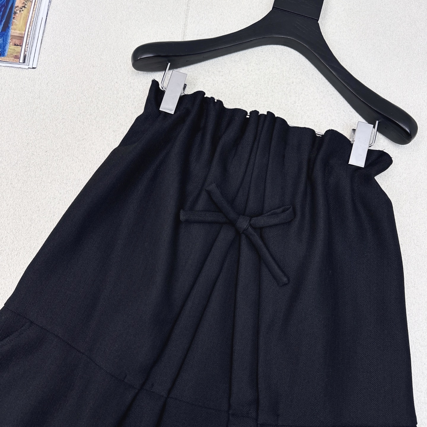 特价🉐️❗️现货齐码❗️不退不换❗️独家首发 PD 25Ss————秋冬最新款两穿款蝴蝶结抹胸长半裙🖤定