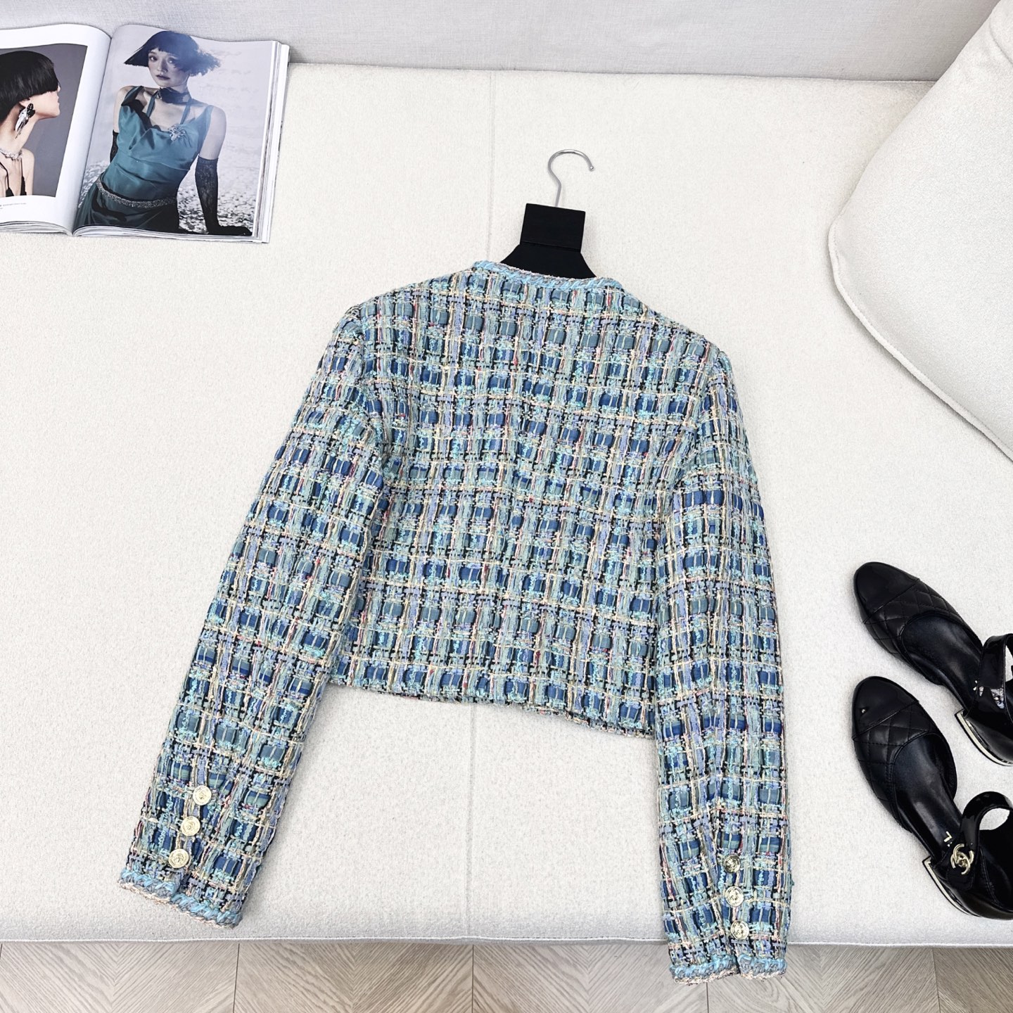 走秀同款 C家 25Ss———秋冬最新款孔雀蓝编织外套🤍yb开发编织面料 自带高级感的色系 复古的圆领非