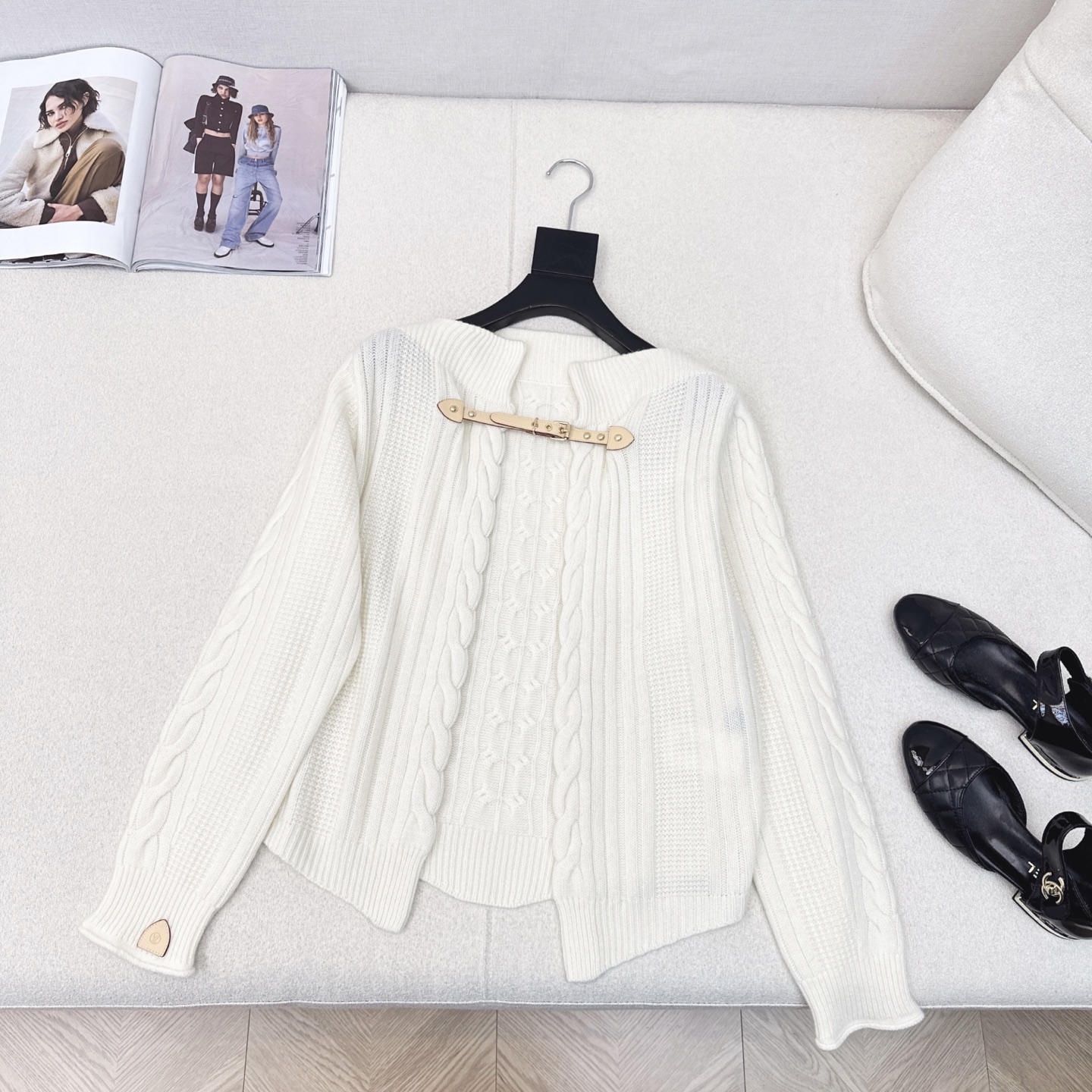 Exclusive Packaged Women’s Wool Jacket: High-Width Autumn/Winter Style with Custom Ligatured Sleeves - 图片 1
