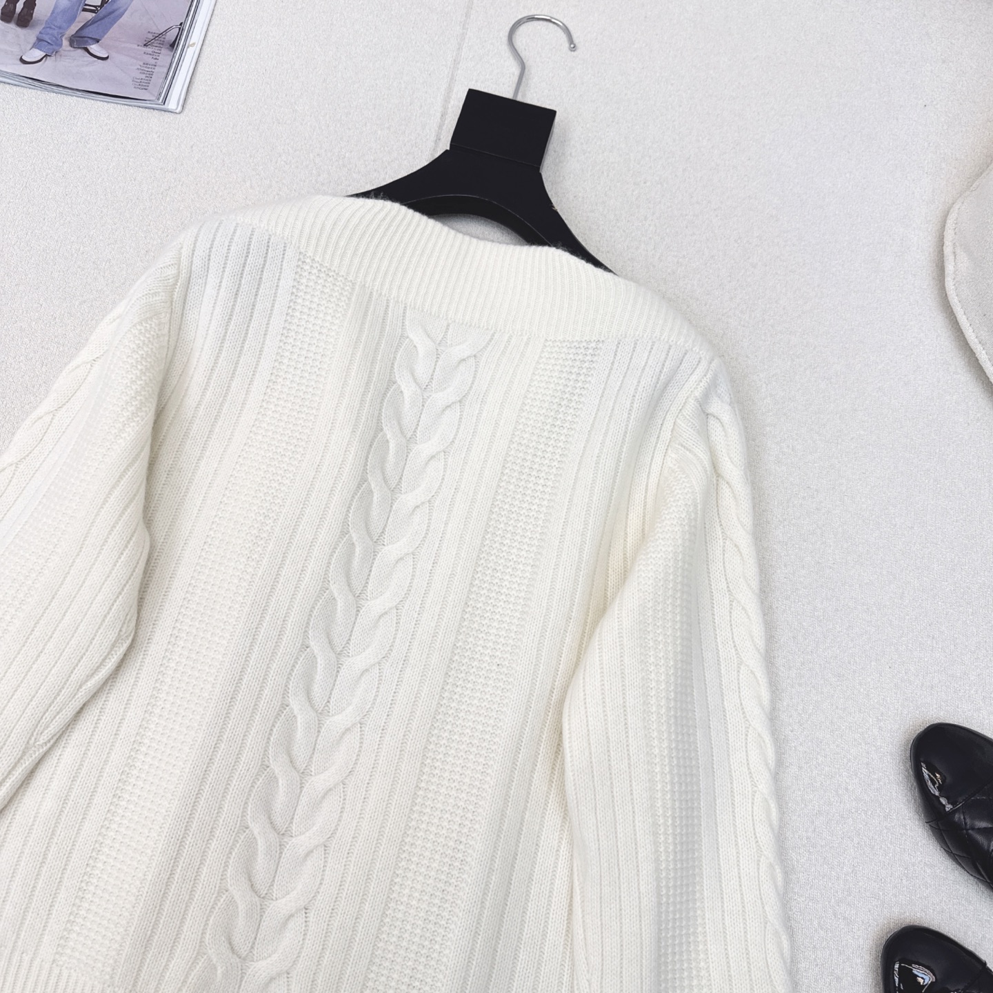 Exclusive Packaged Women’s Wool Jacket: High-Width Autumn/Winter Style with Custom Ligatured Sleeves - 图片 8