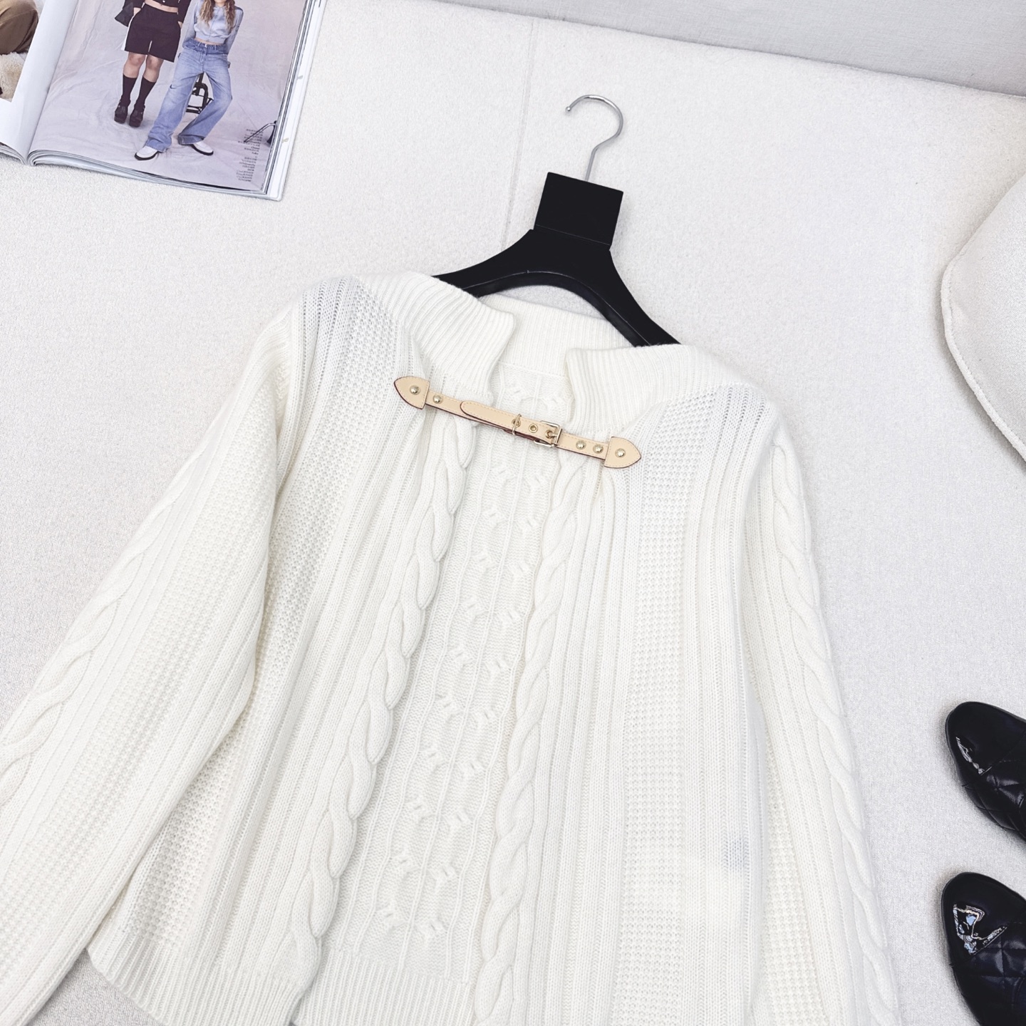 Exclusive Packaged Women’s Wool Jacket: High-Width Autumn/Winter Style with Custom Ligatured Sleeves - 图片 2